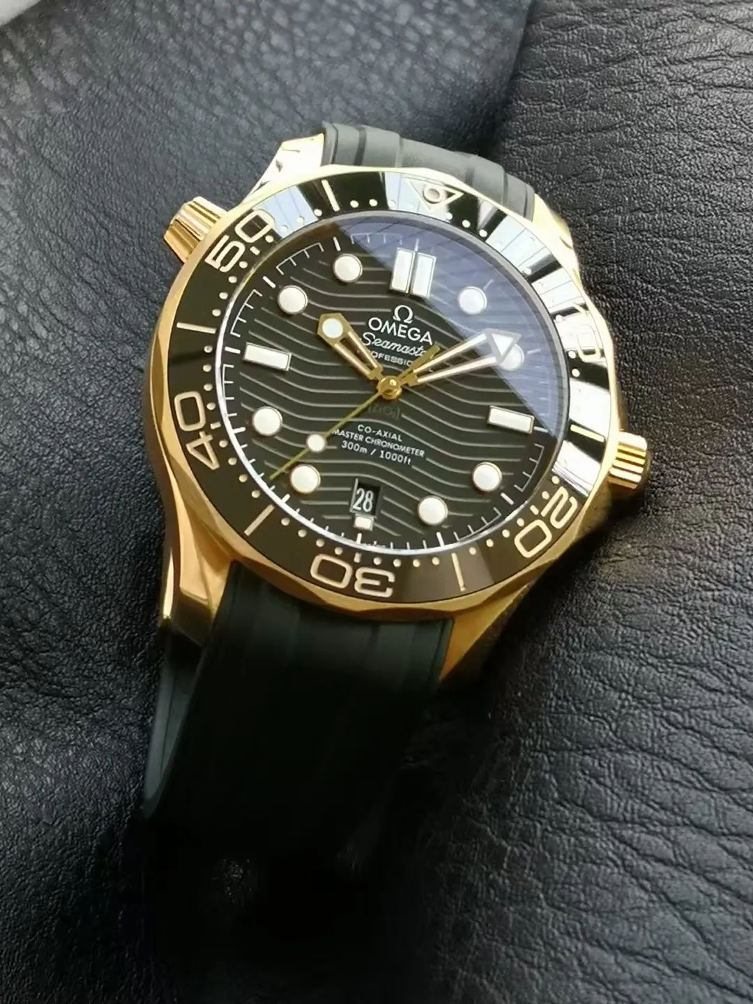f66d79c7402b4e3 阿默表行AmoWatch