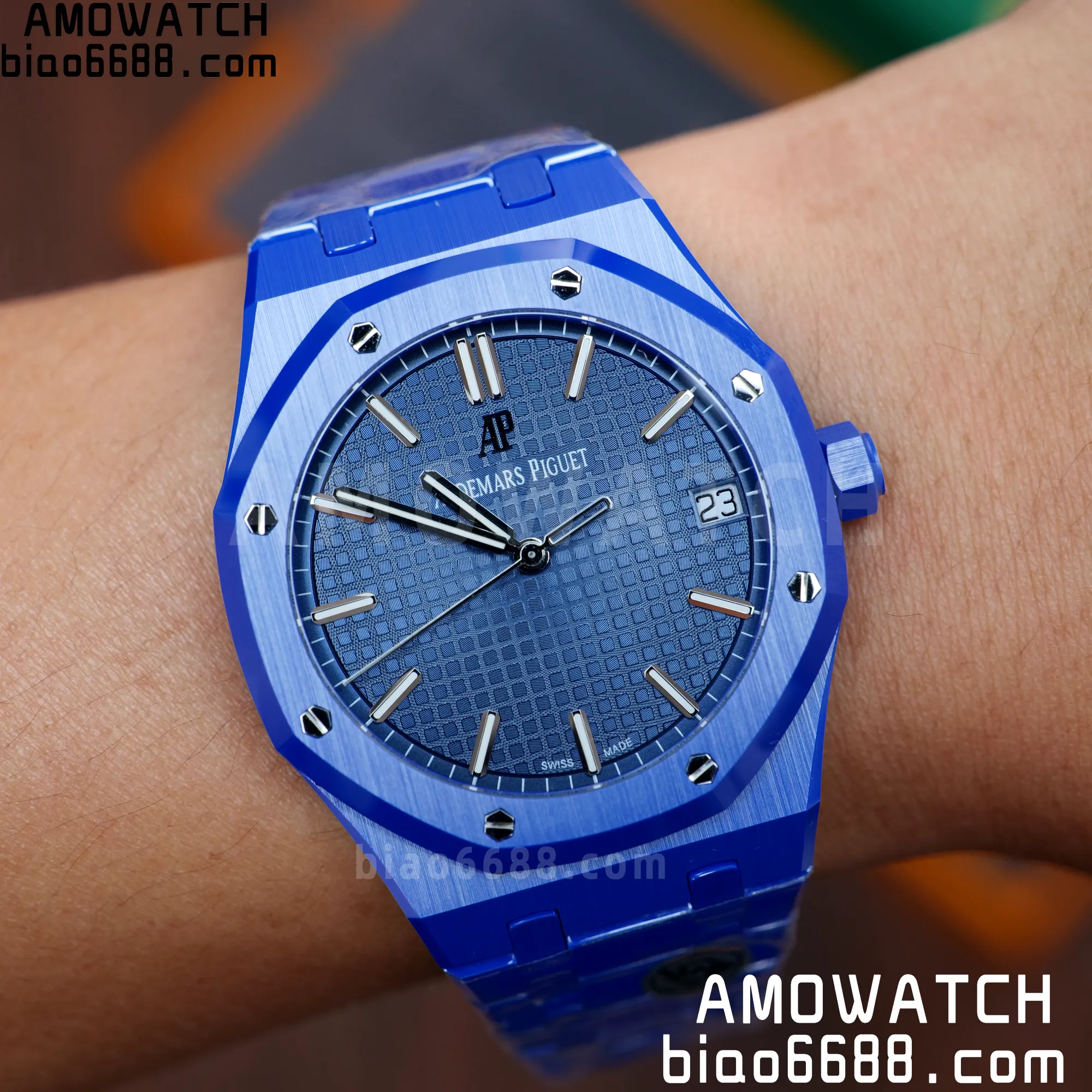 18f3ee0704e9b38 AMO Watch