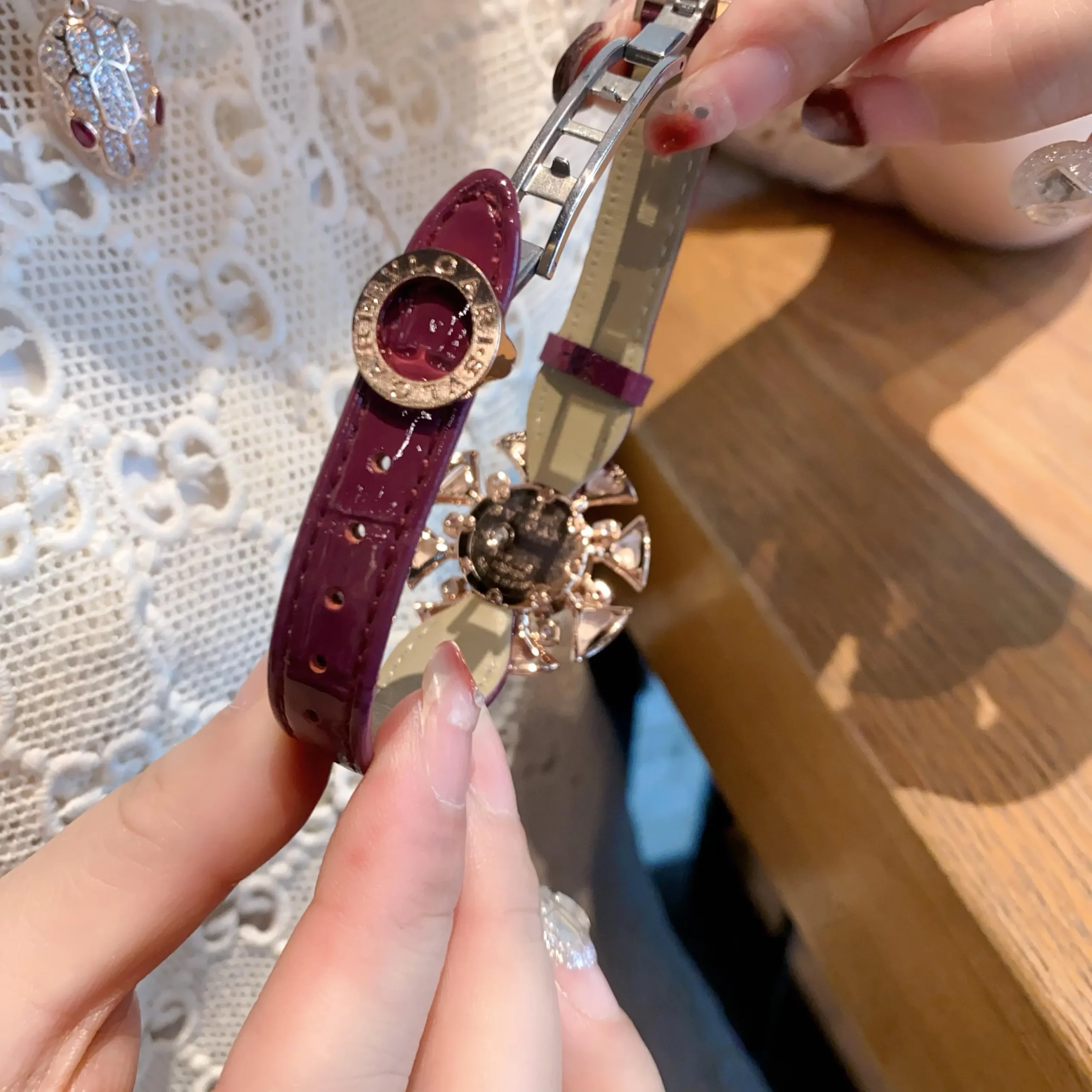 5b3a488fb6aa8f7 scaled 阿默表行AmoWatch