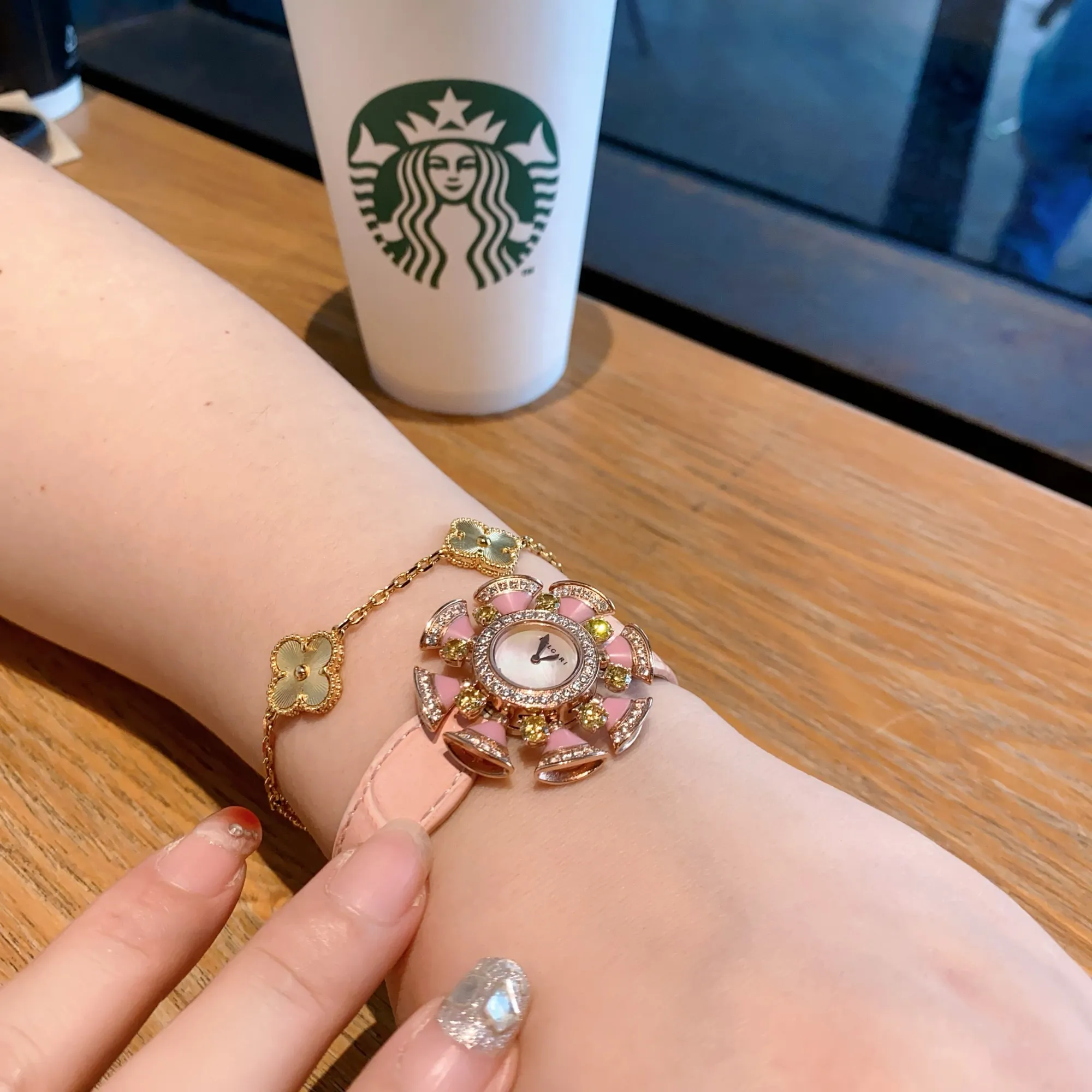 62e94db6dce2c08 阿默表行AmoWatch