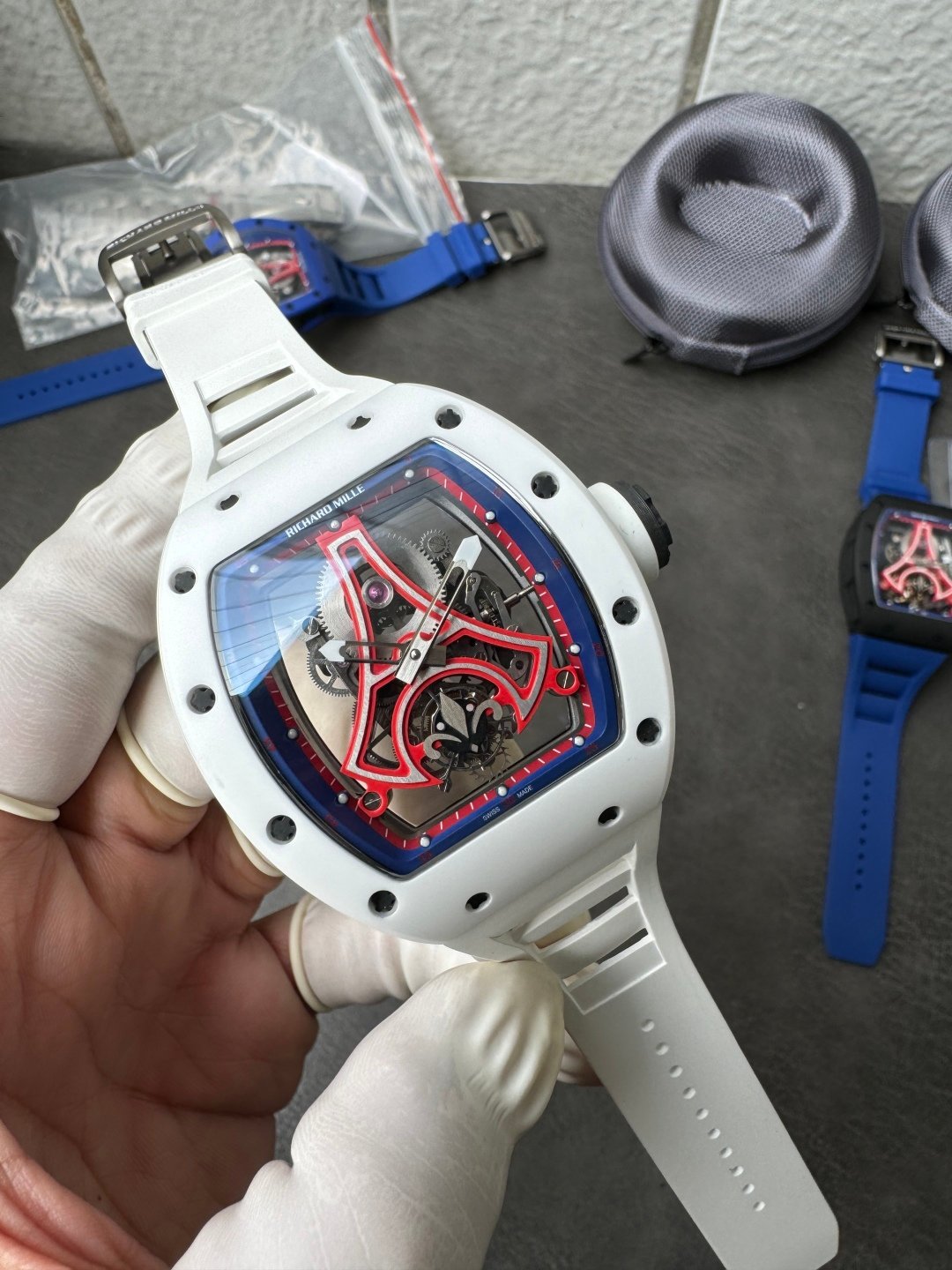 6cbfb9032e78785 AMO Watch