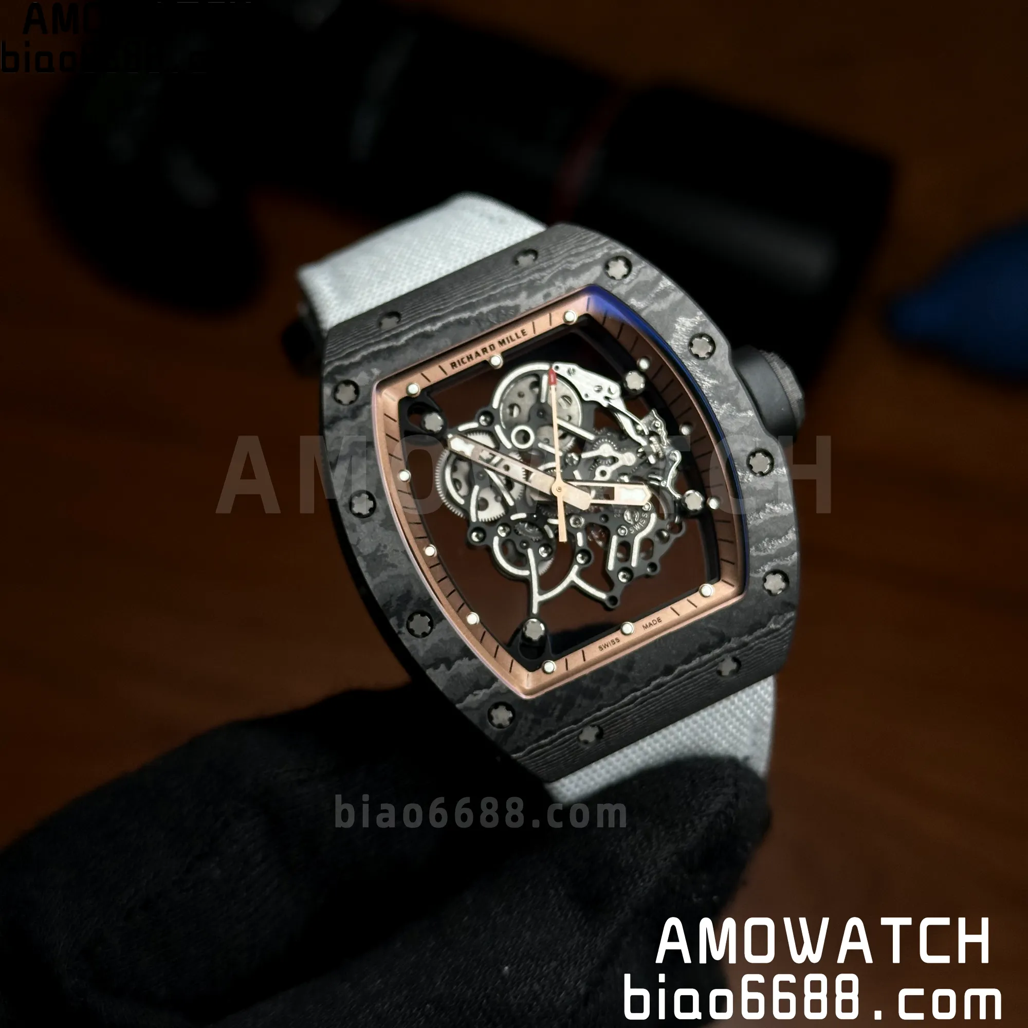b2200dfc79095af 1 AMO Watch