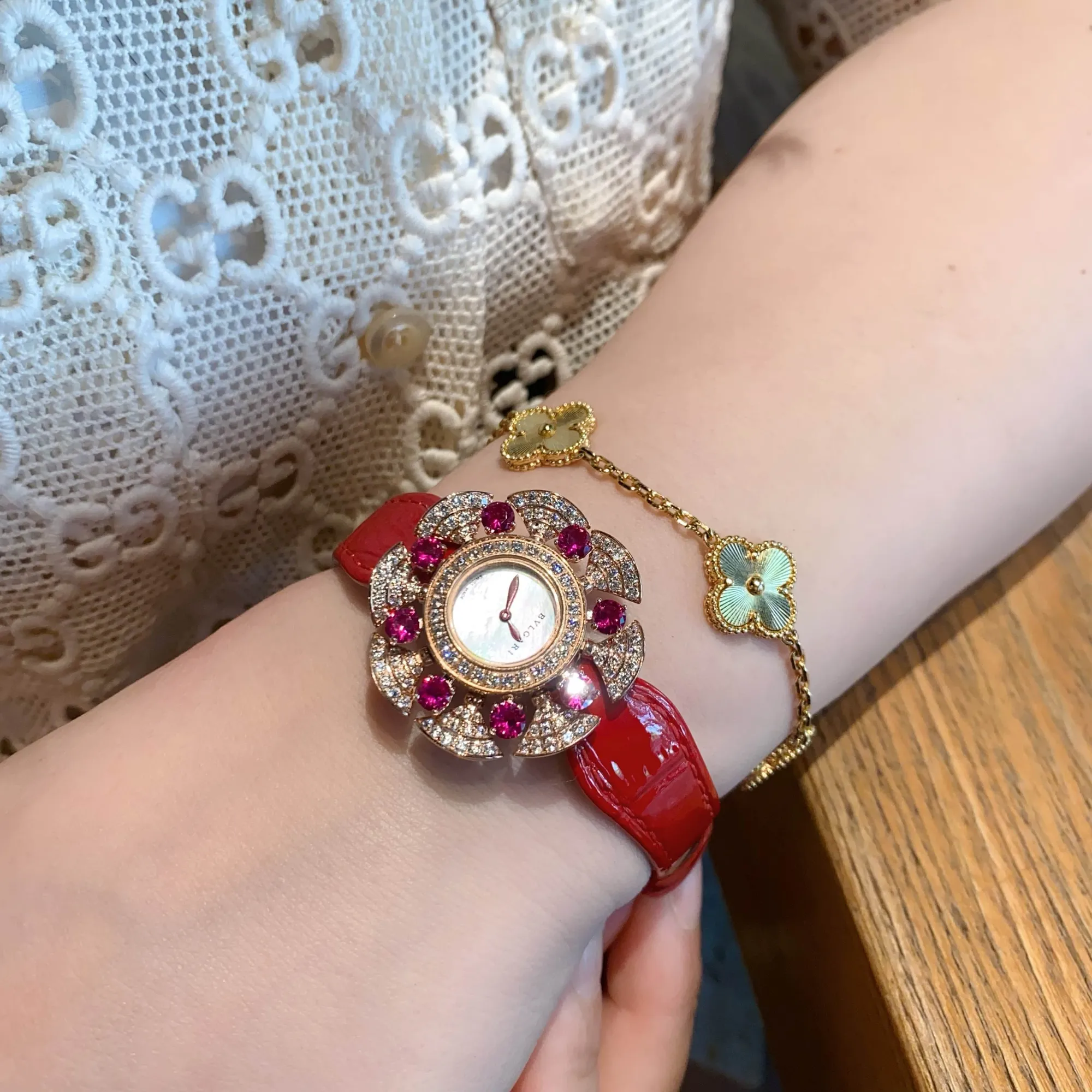 c2c4ad1195b9603 阿默表行AmoWatch