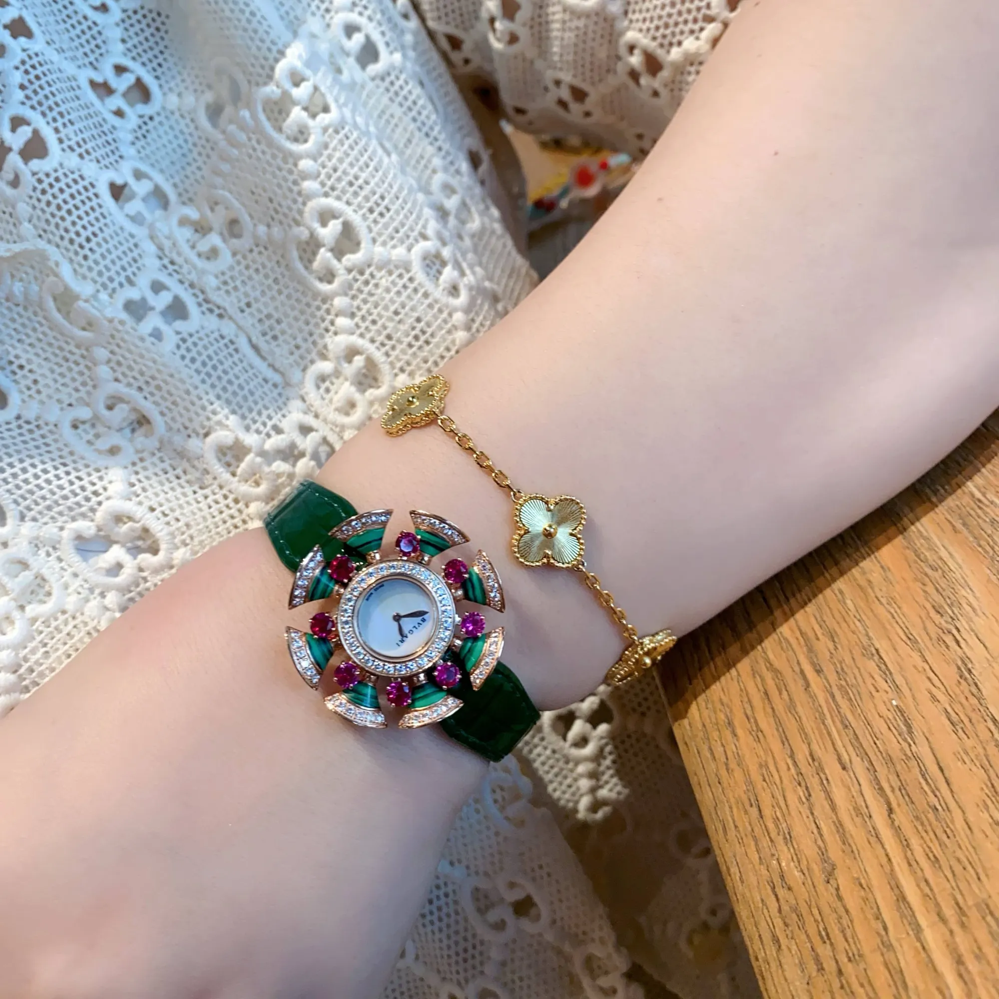 f46ff199ba0b4ca 阿默表行AmoWatch