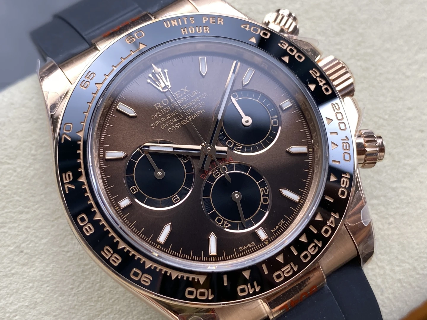 4391fdbe8345939 AMO Watch