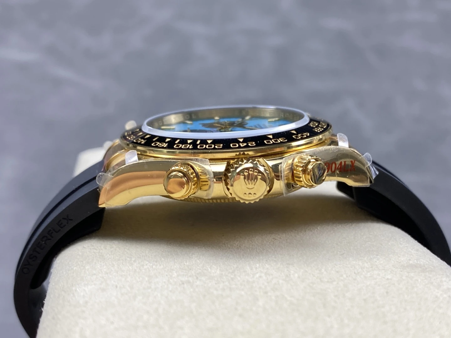 7304ce009ee9431 AMO Watch