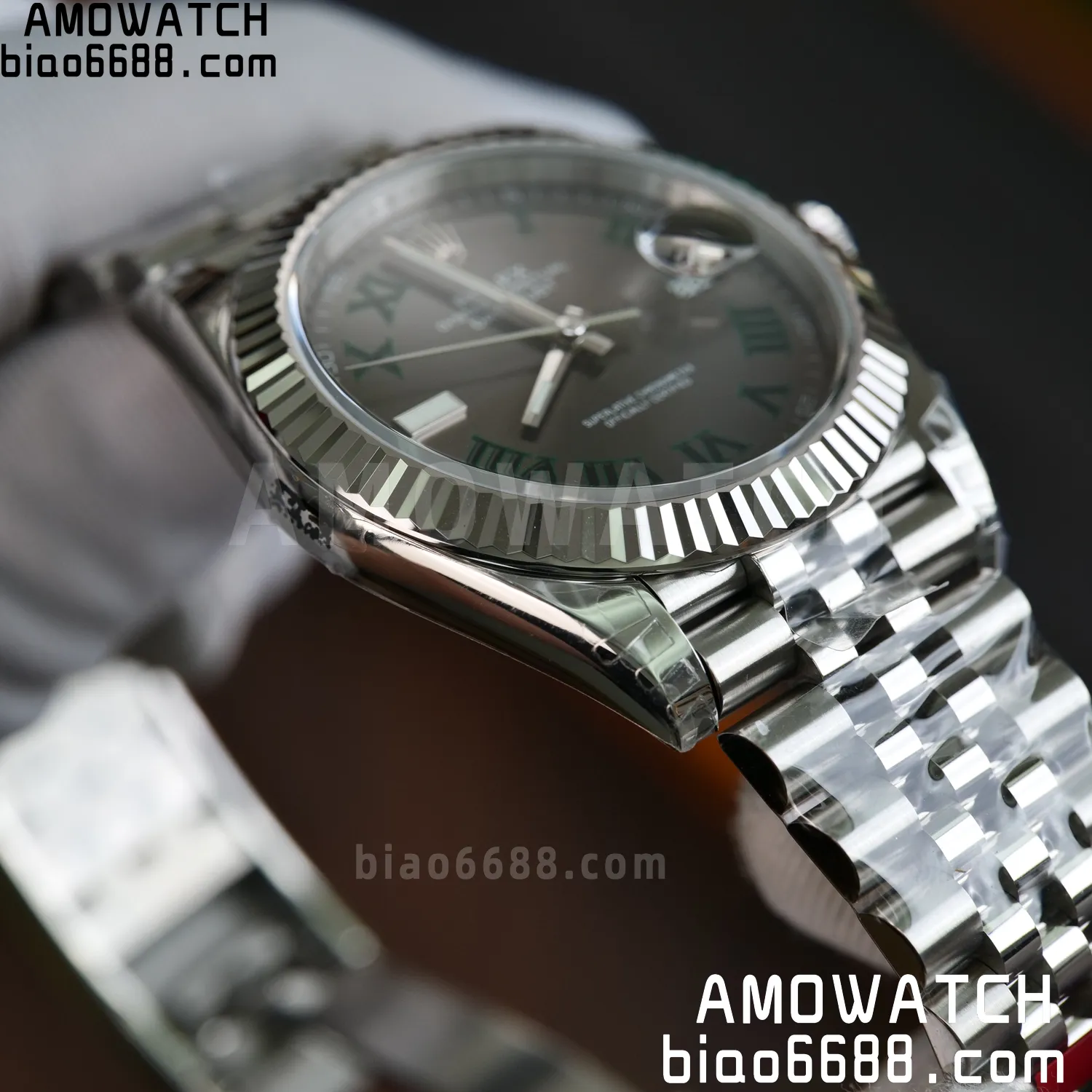 8db251f5f882250 AMO Watch