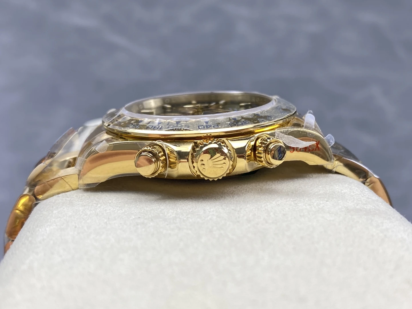94ca6b7c8536318 AMO Watch