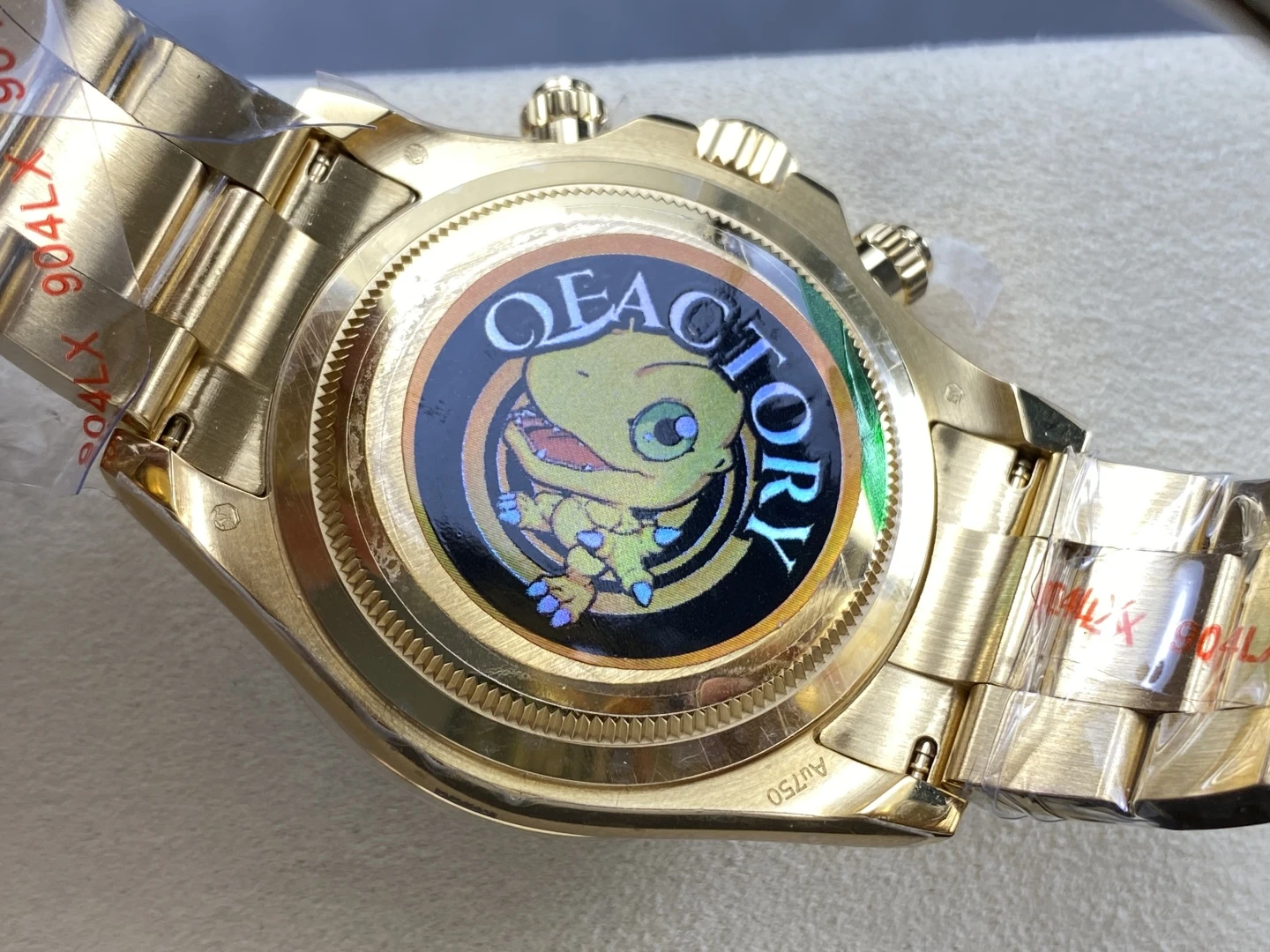 ae3657e9e084e29 AMO Watch