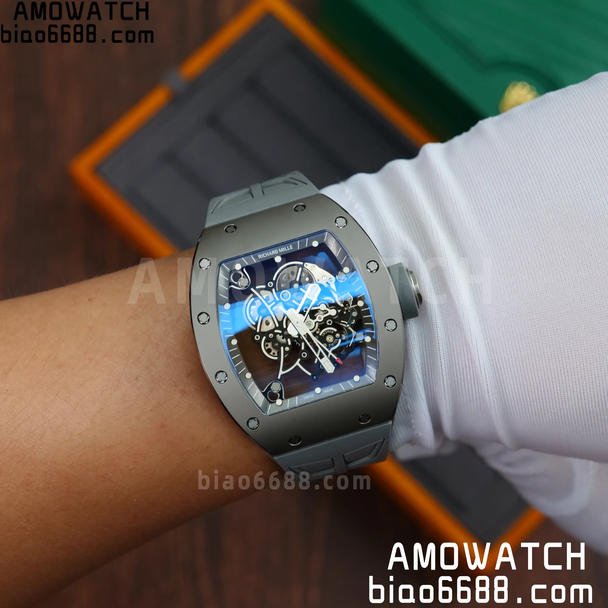 c8fa34e46ba885c AMO Watch