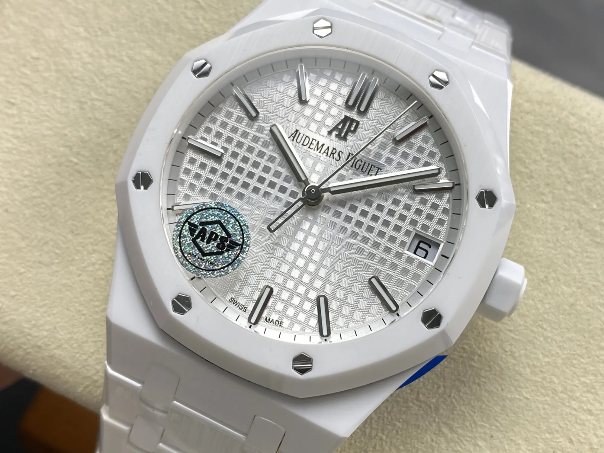 ca0552c17edc514 AMO Watch