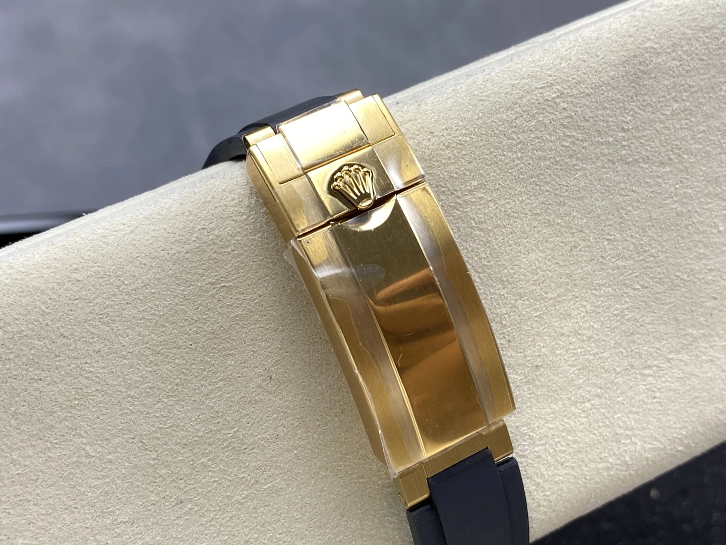 cd3ca6c93306025 AMO Watch