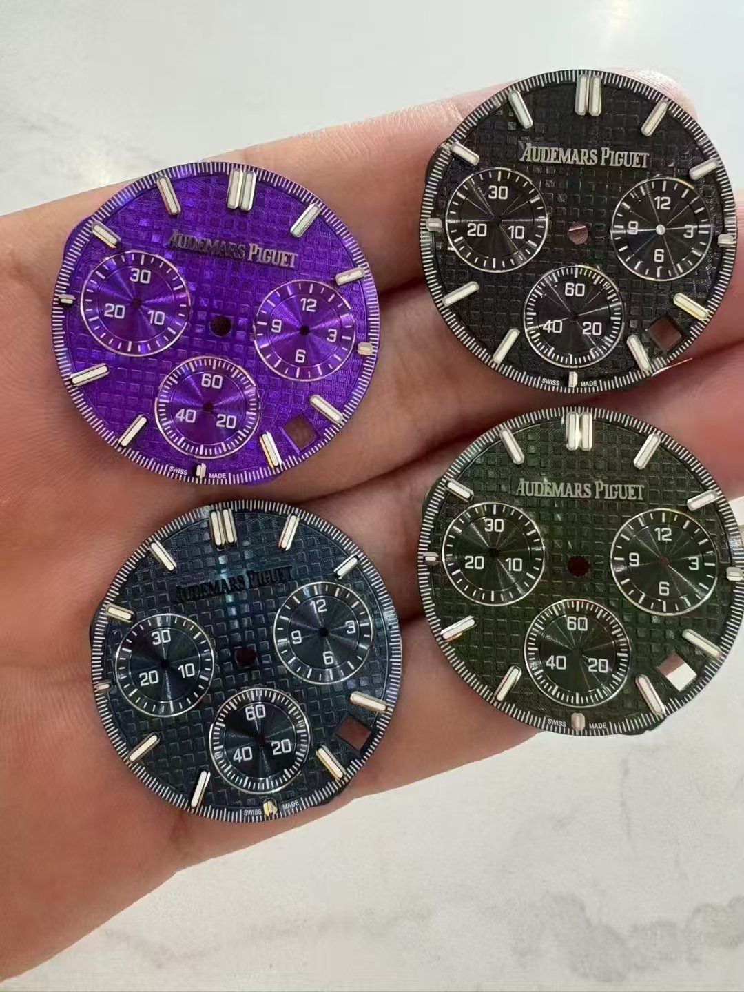 0852dde15eed843 AMO Watch