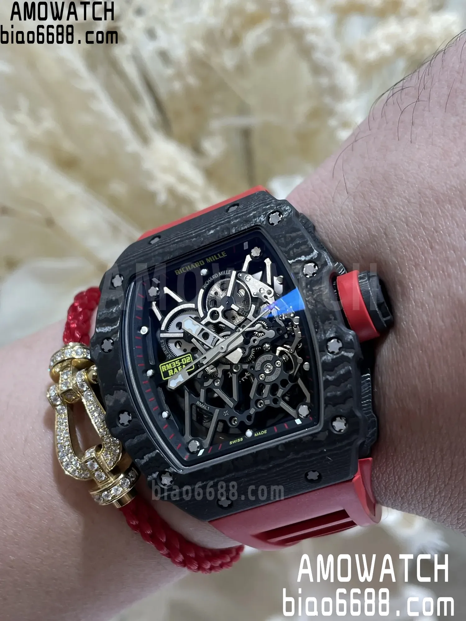 3716fb5a4df7da2 AMO Watch