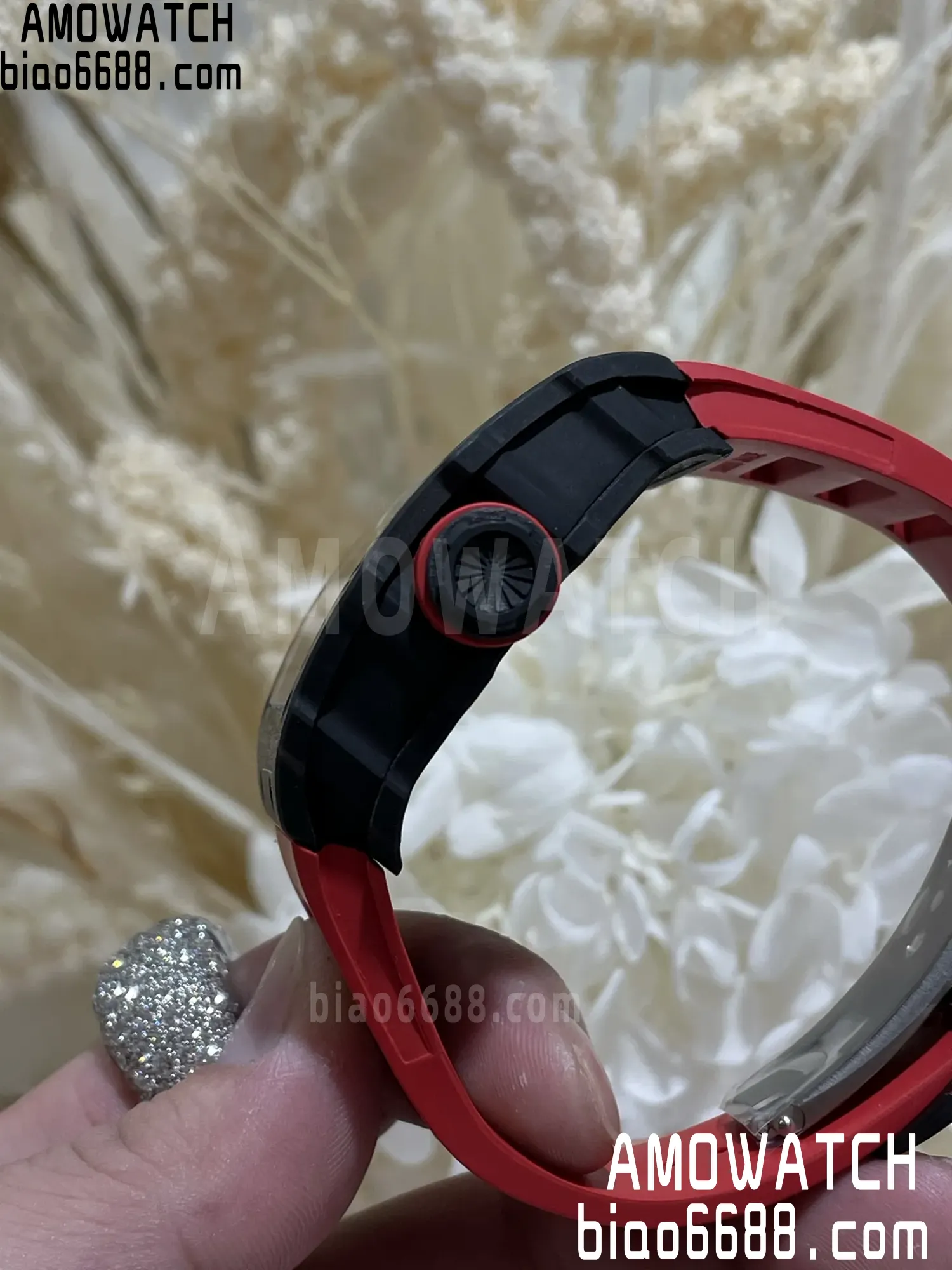 5b40f92a4030870 AMO Watch