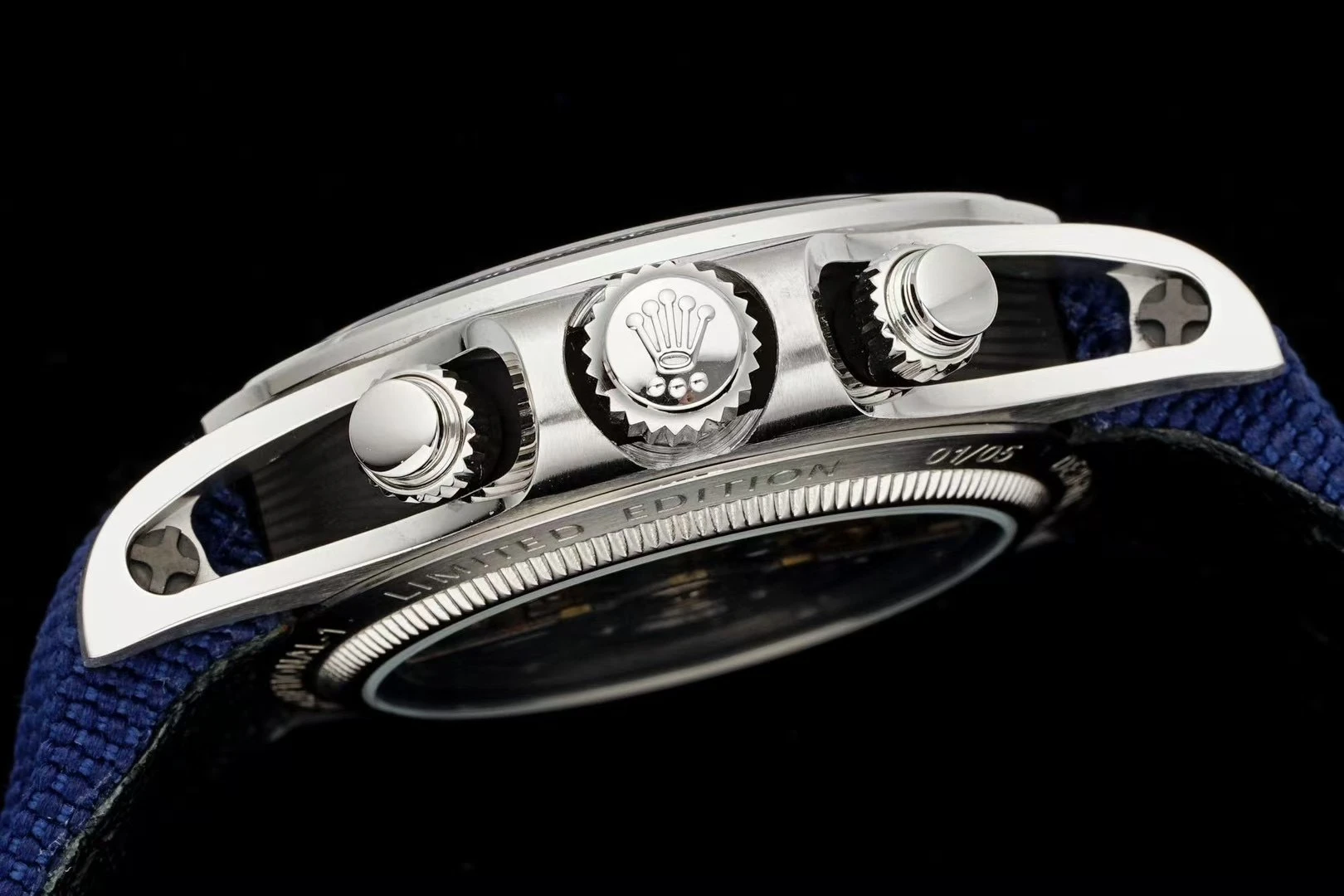 7532f4088b5fc62 1 AMO Watch