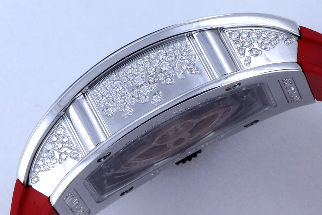 7840f2845fc1ec8 AMO Watch