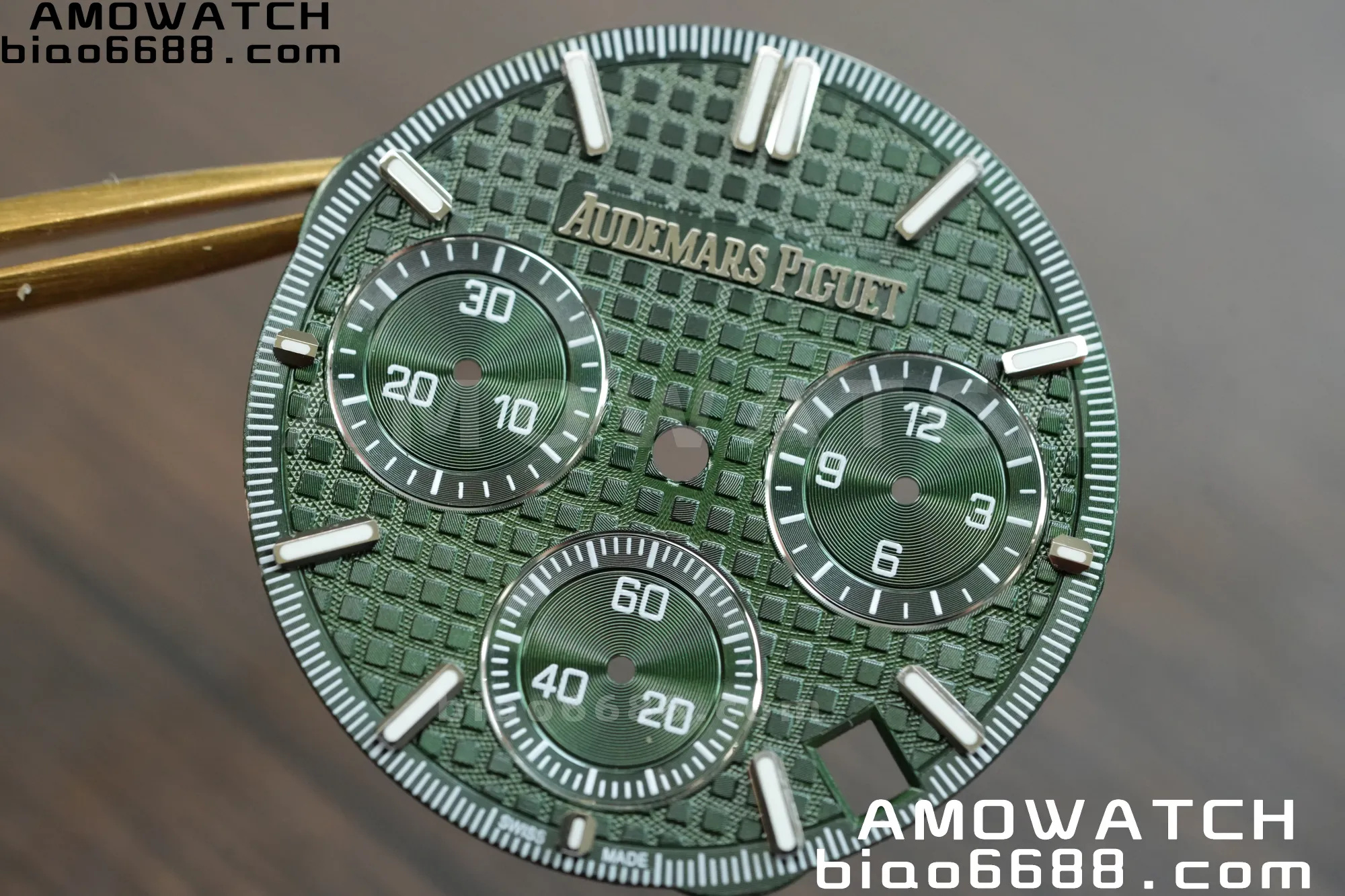b0fbd14d679287e AMO Watch
