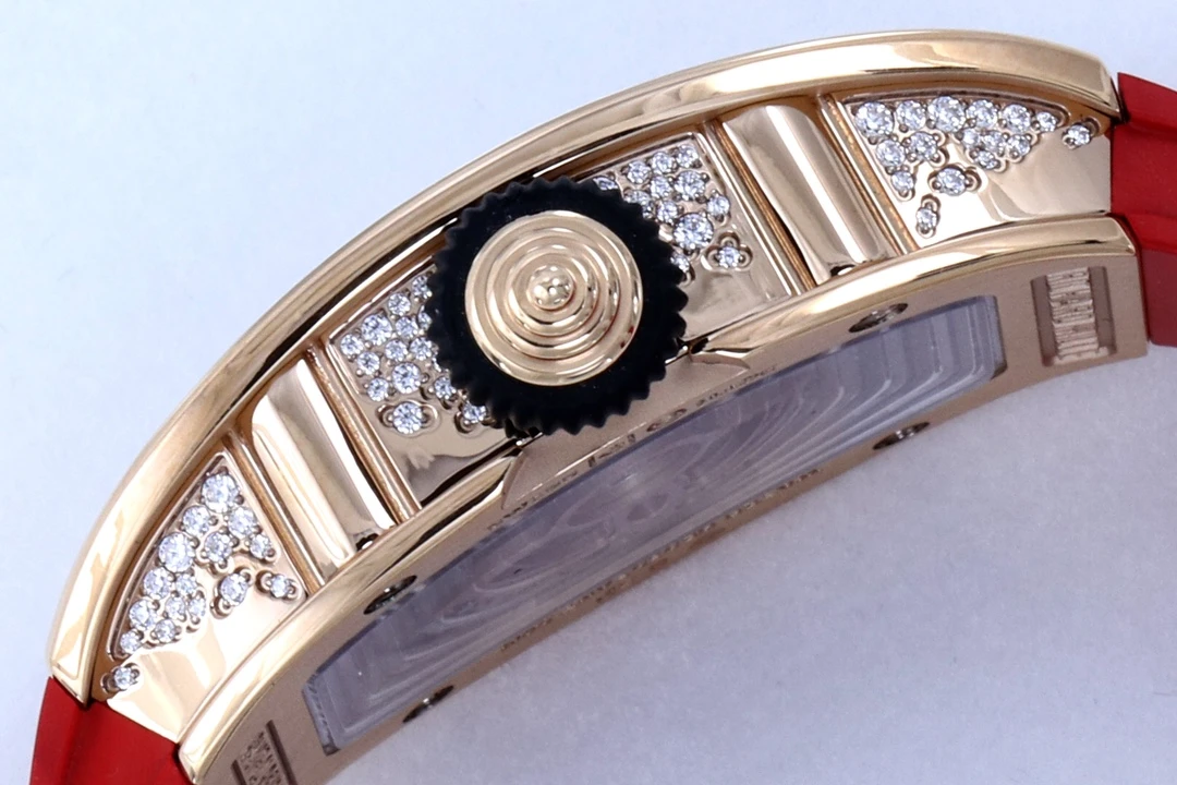 ce17fc588c93186 AMO Watch