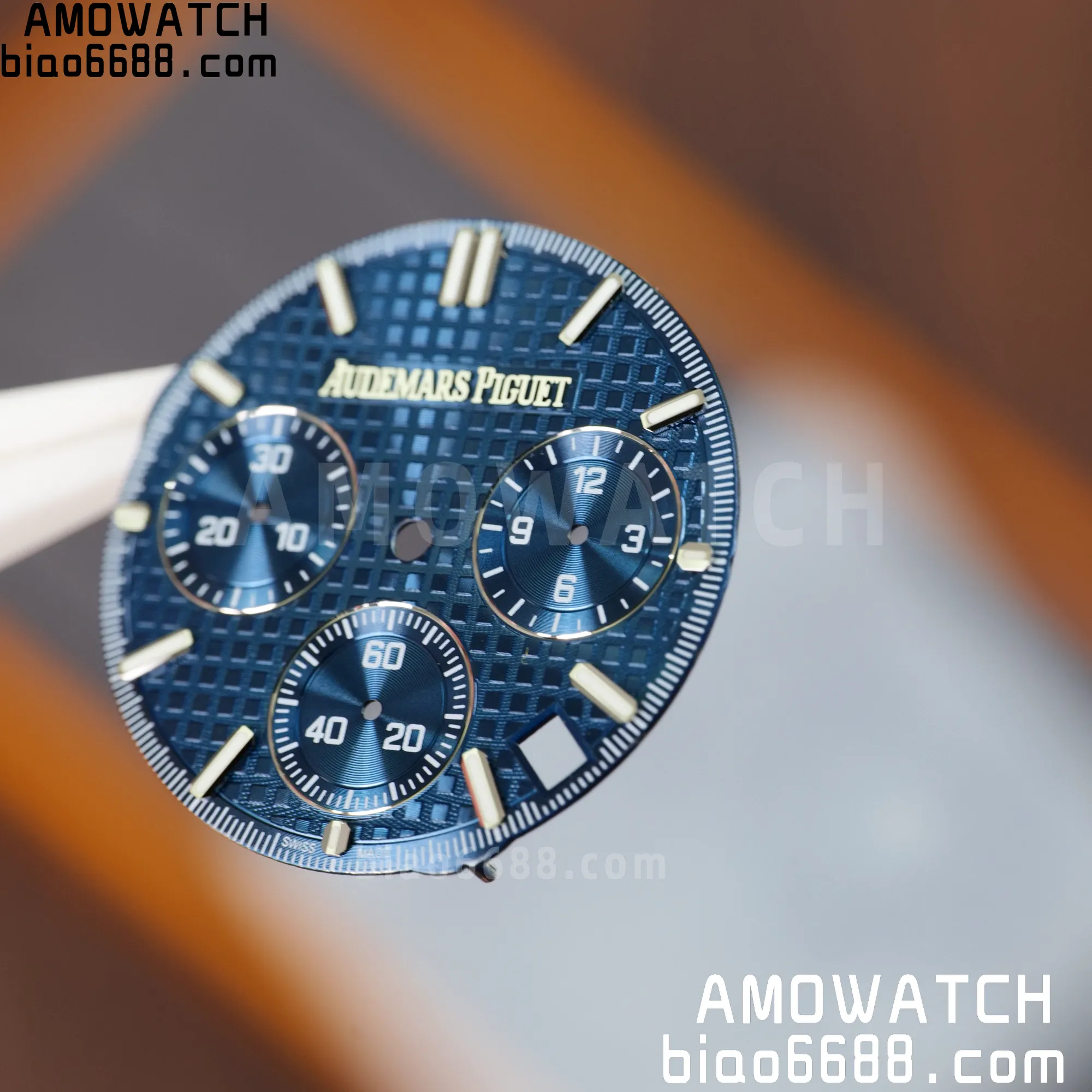 e66ec36fe897120 1 AMO Watch