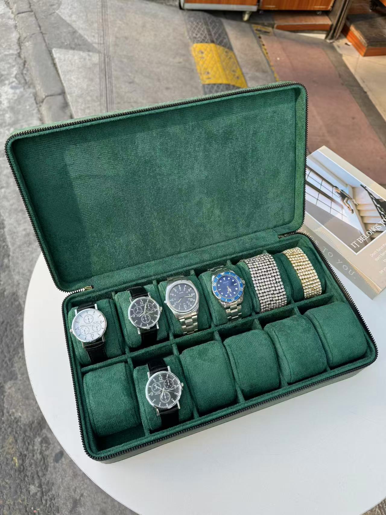 f59f93b24b1377b AMO Watch