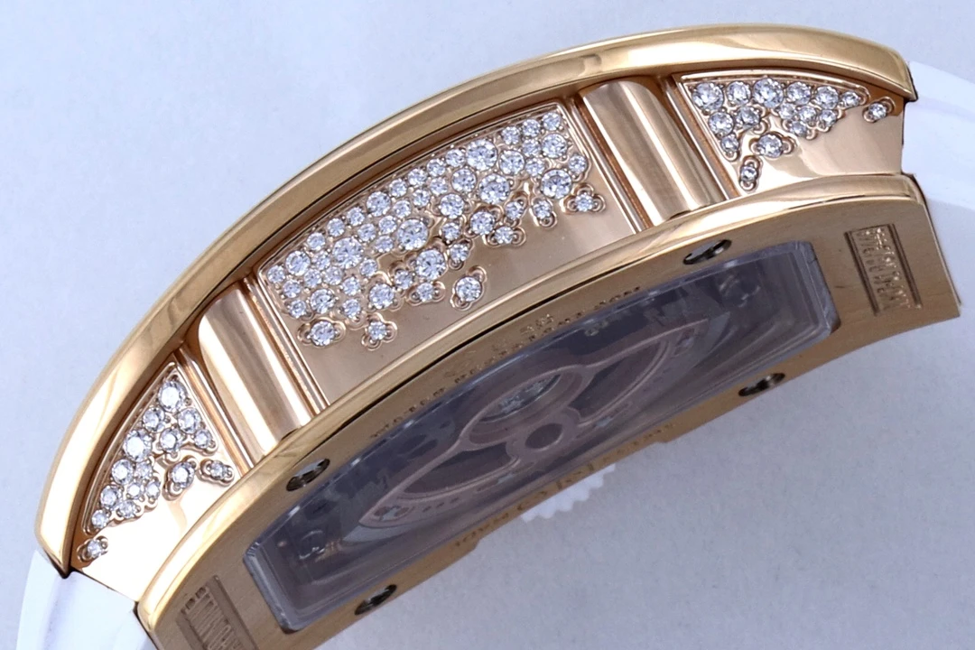 f84f6634a801218 AMO Watch