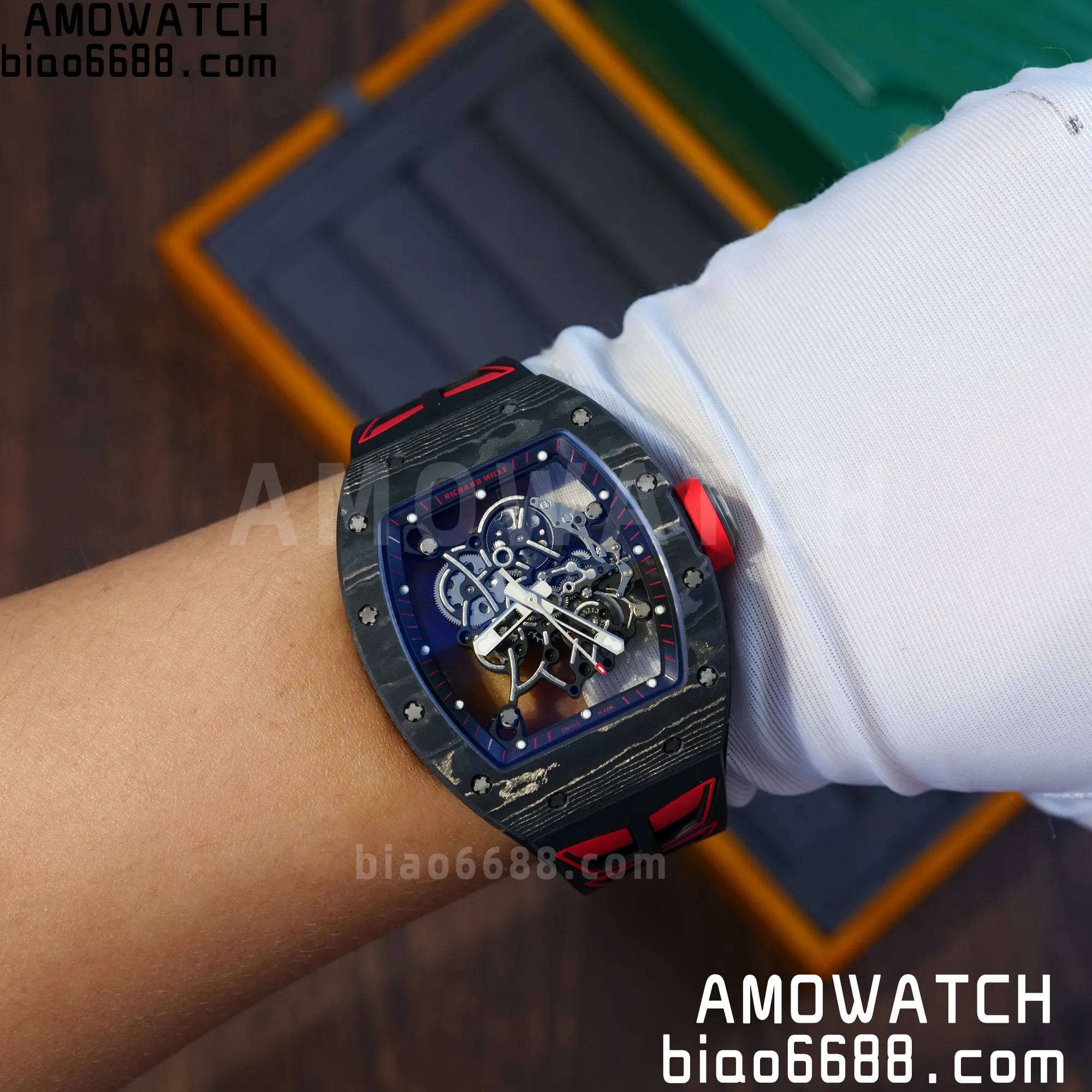 f8a30e687de6b44 AMO Watch