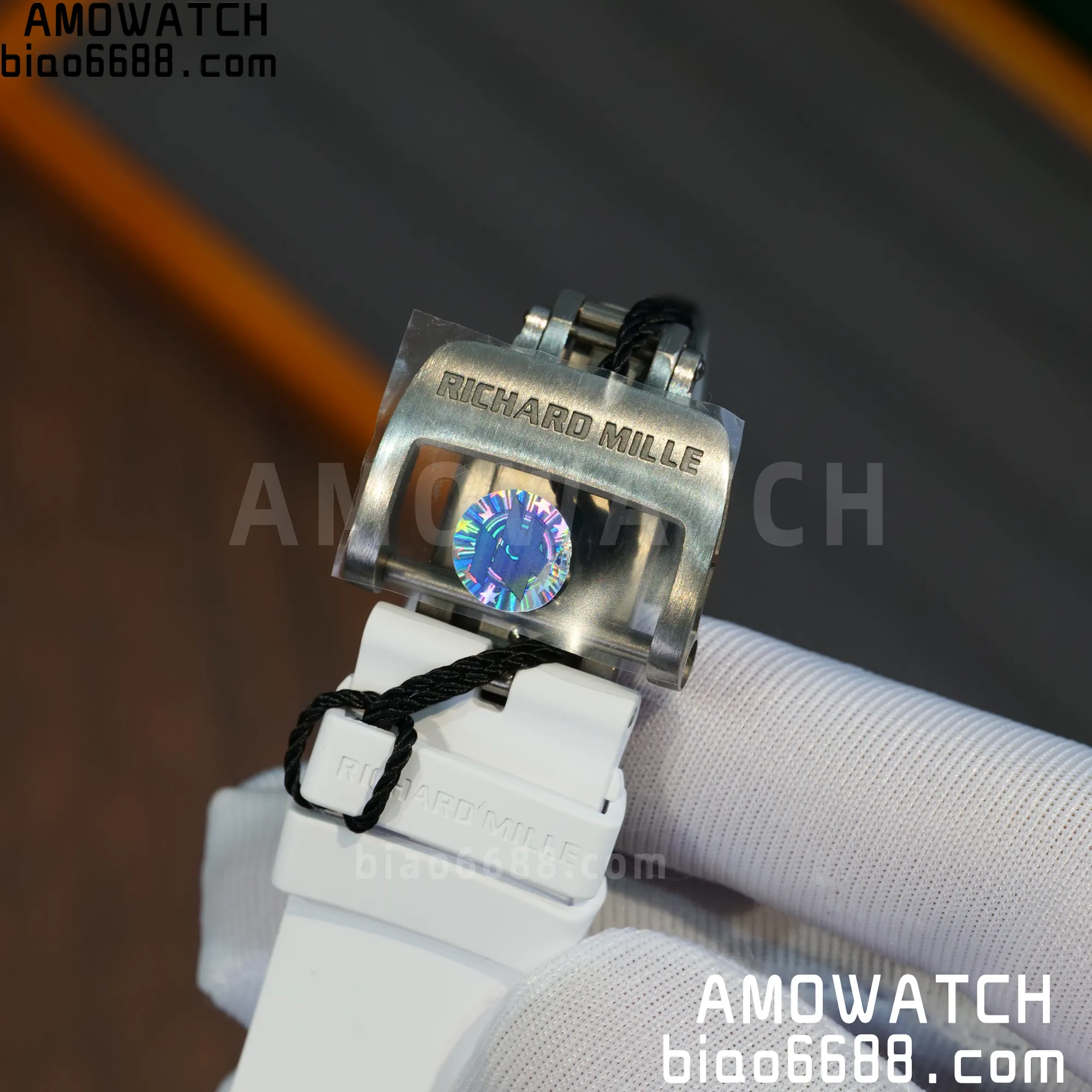 5a75c63cae742d6 AMO Watch