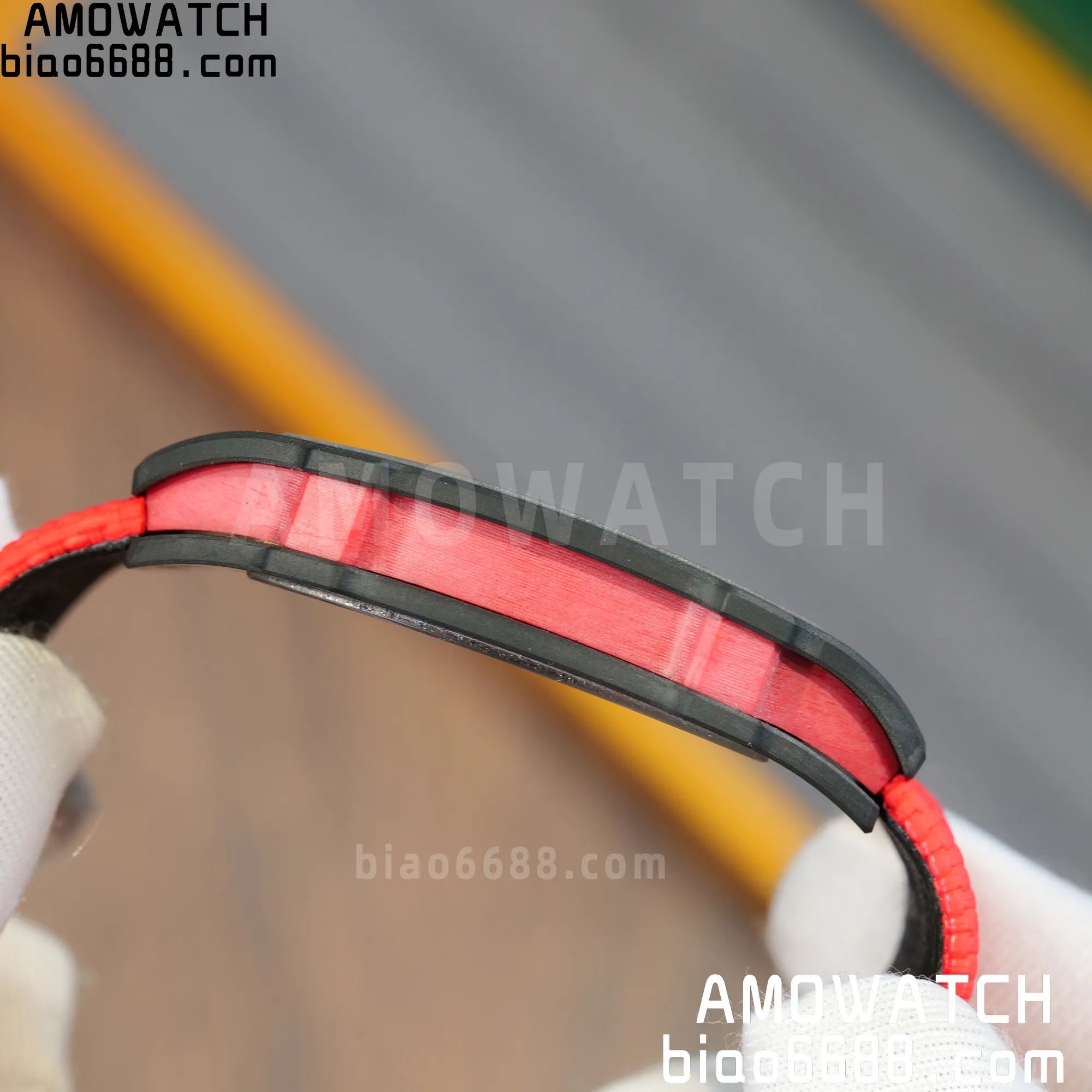65d1ef5c2c66208 AMO Watch