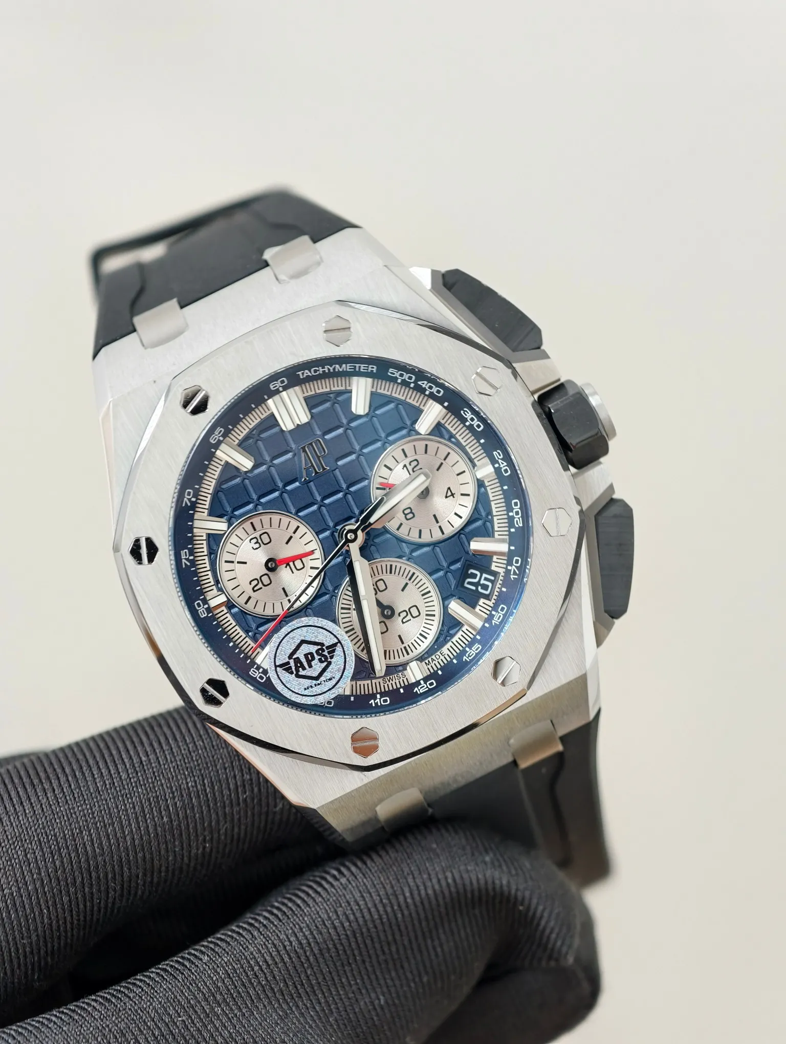 6d46e2d758036cc AMO Watch
