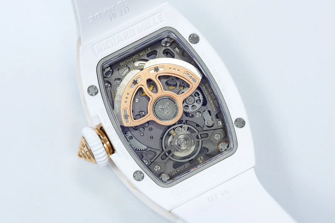 710bfdcf4397962 AMO Watch