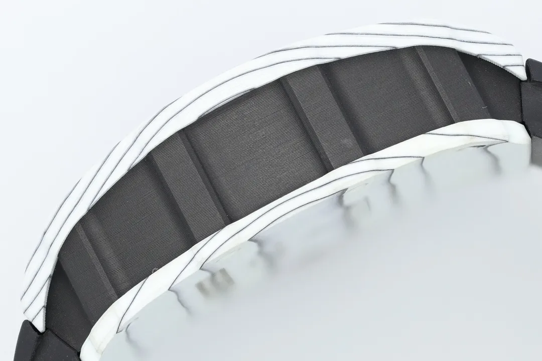 833e5f1958d6024 AMO Watch