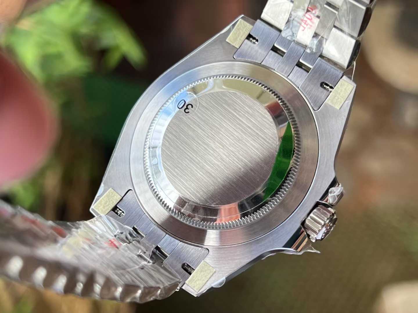 8b5132fa1bf6c94 AMO Watch