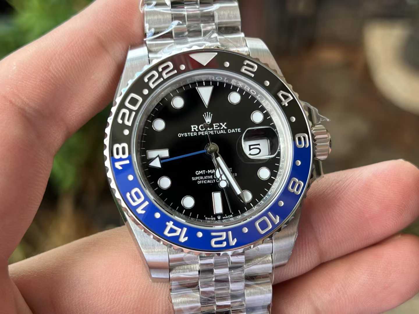 b8c11b141f984cd AMO Watch