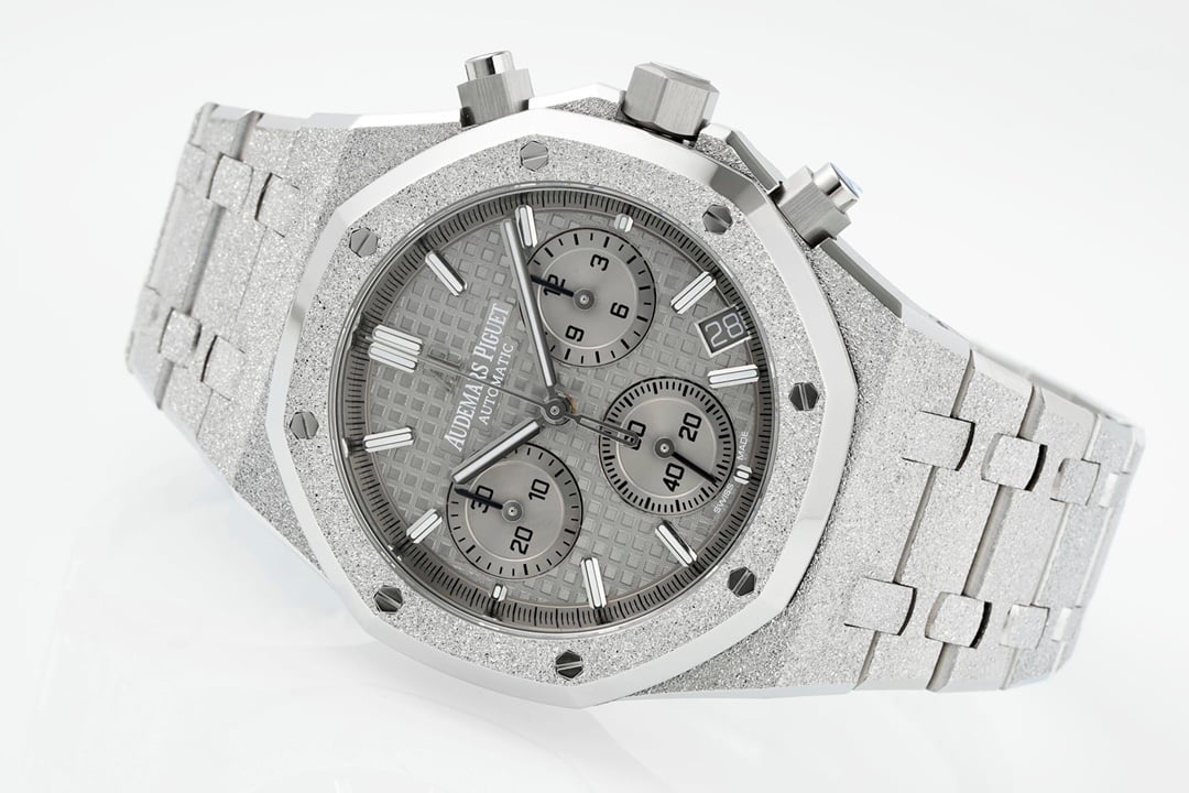 c6d09ba51530f60 AMO Watch