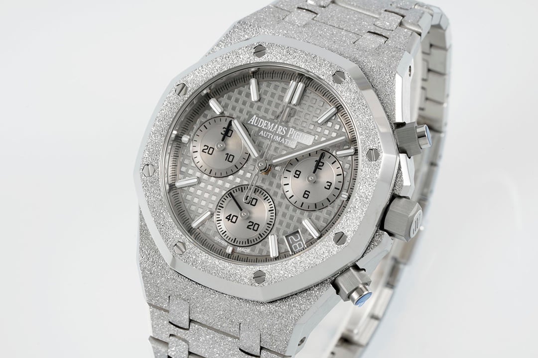 e1a4d1e4d35399c AMO Watch
