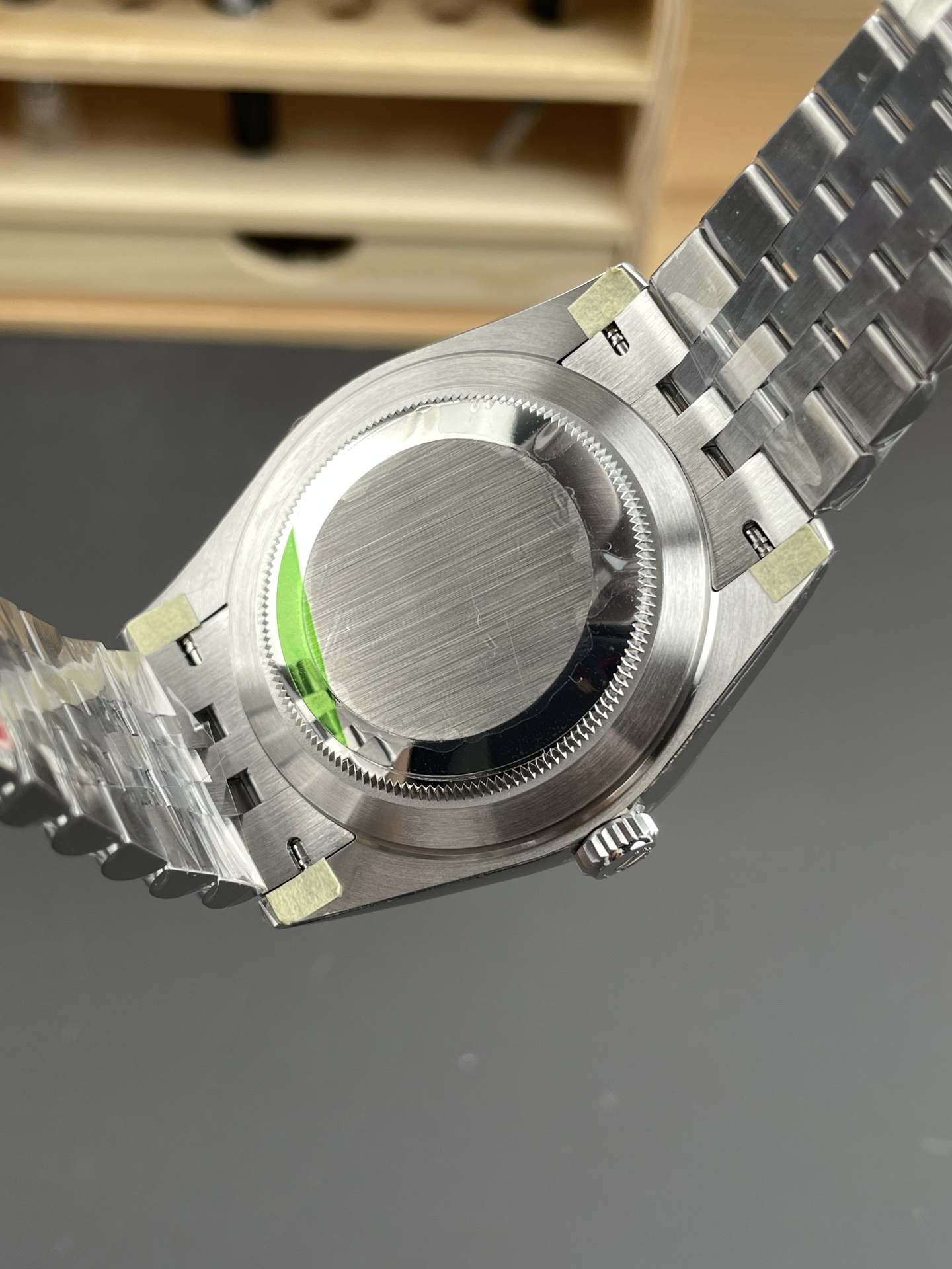 4c45fec946d1f43 AMO Watch