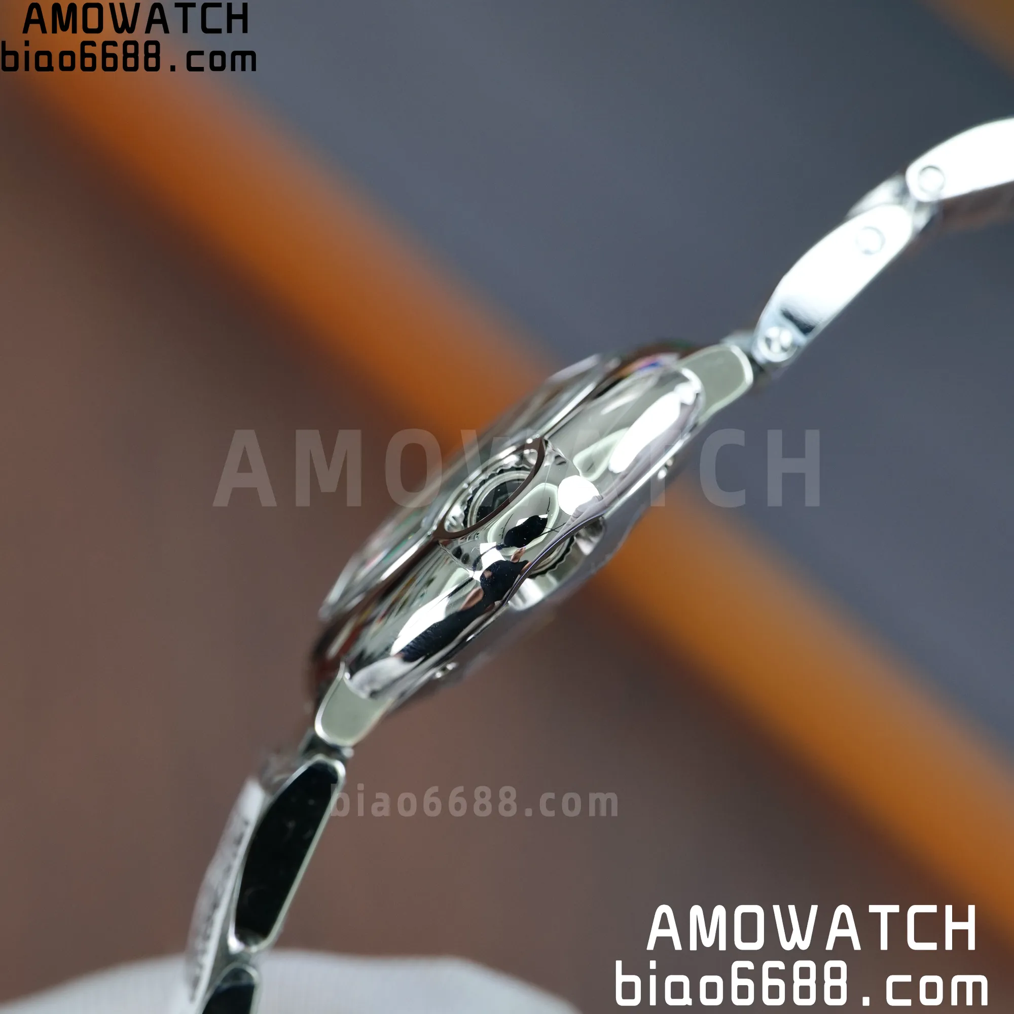 6ea3891bbeddb41 AMO Watch