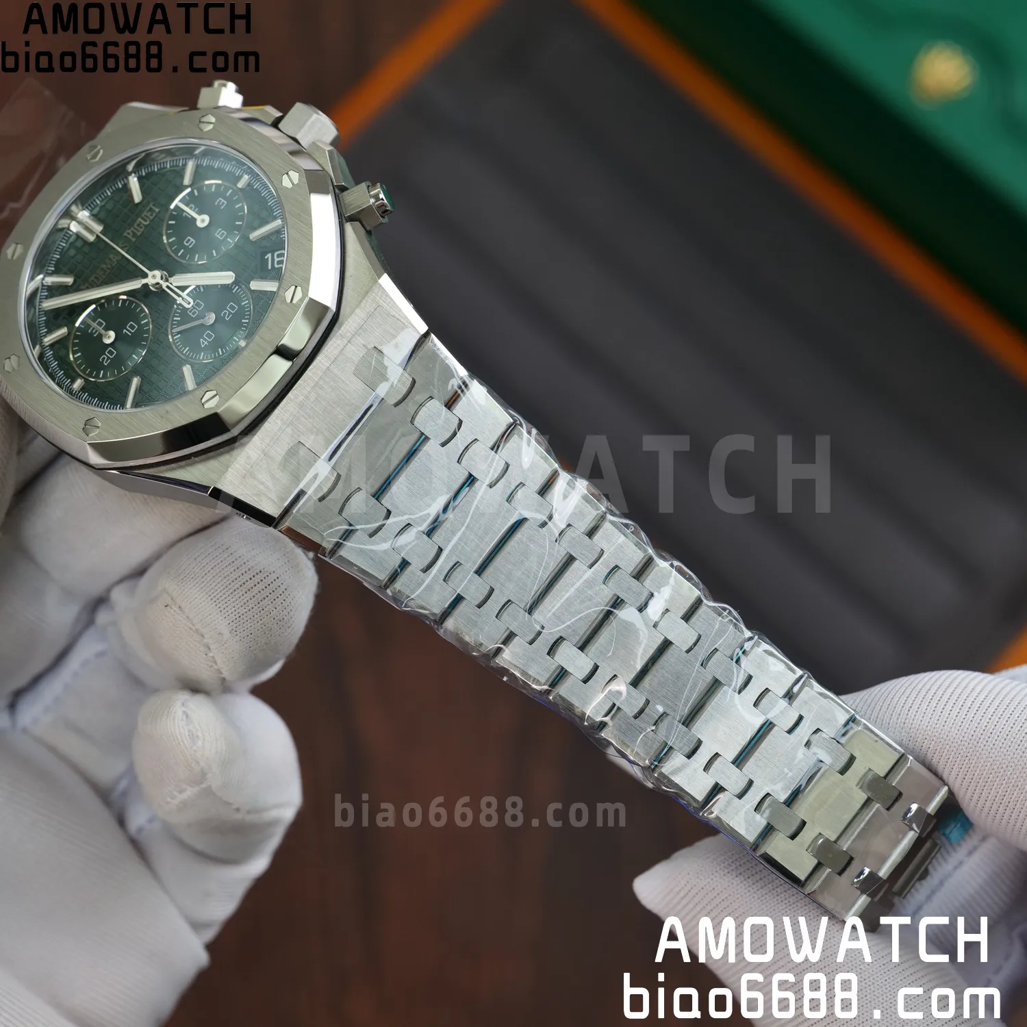 710f5f267a486e9 AMO Watch