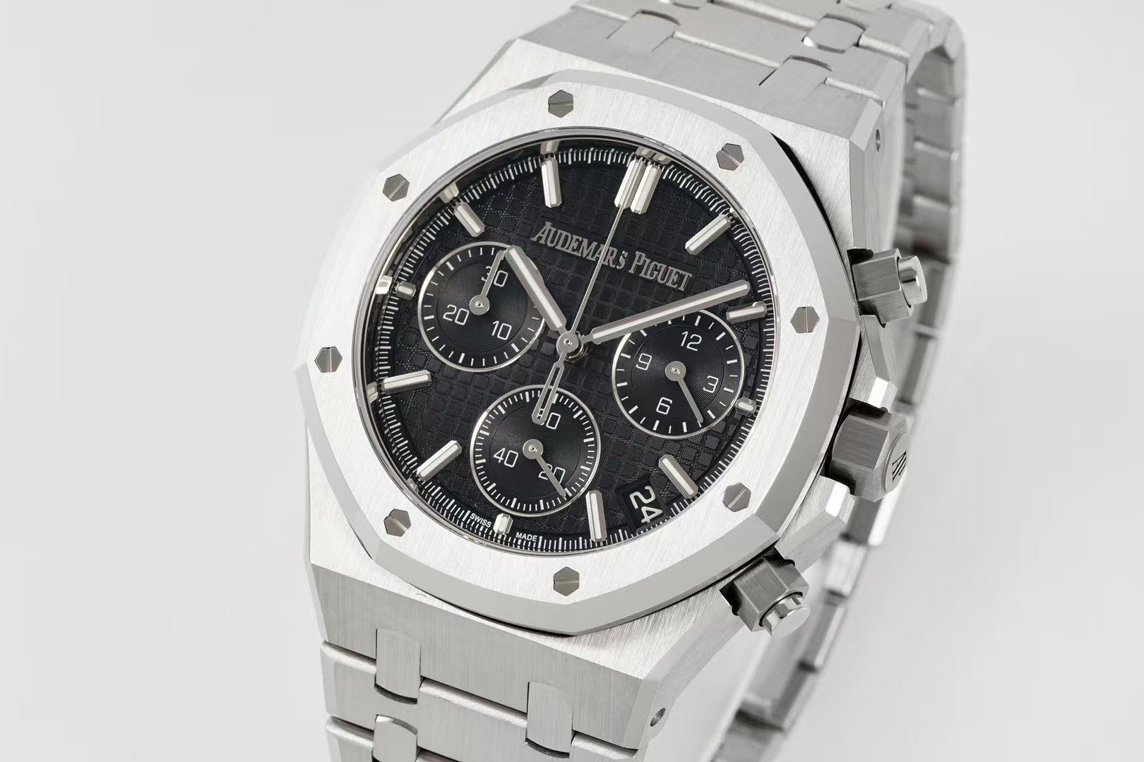 71f959f6406b09c AMO Watch