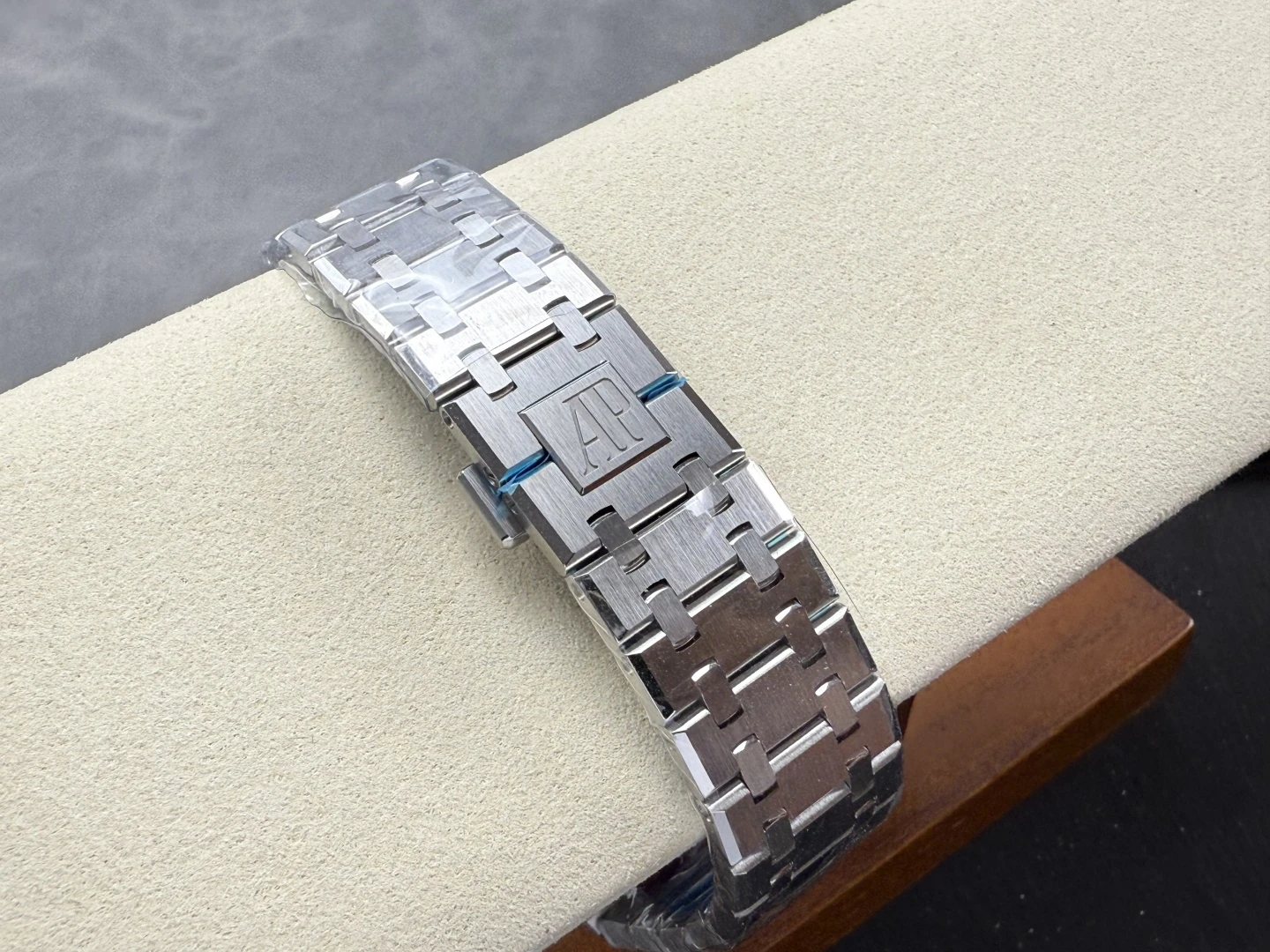 752bacafb7e29f7 AMO Watch