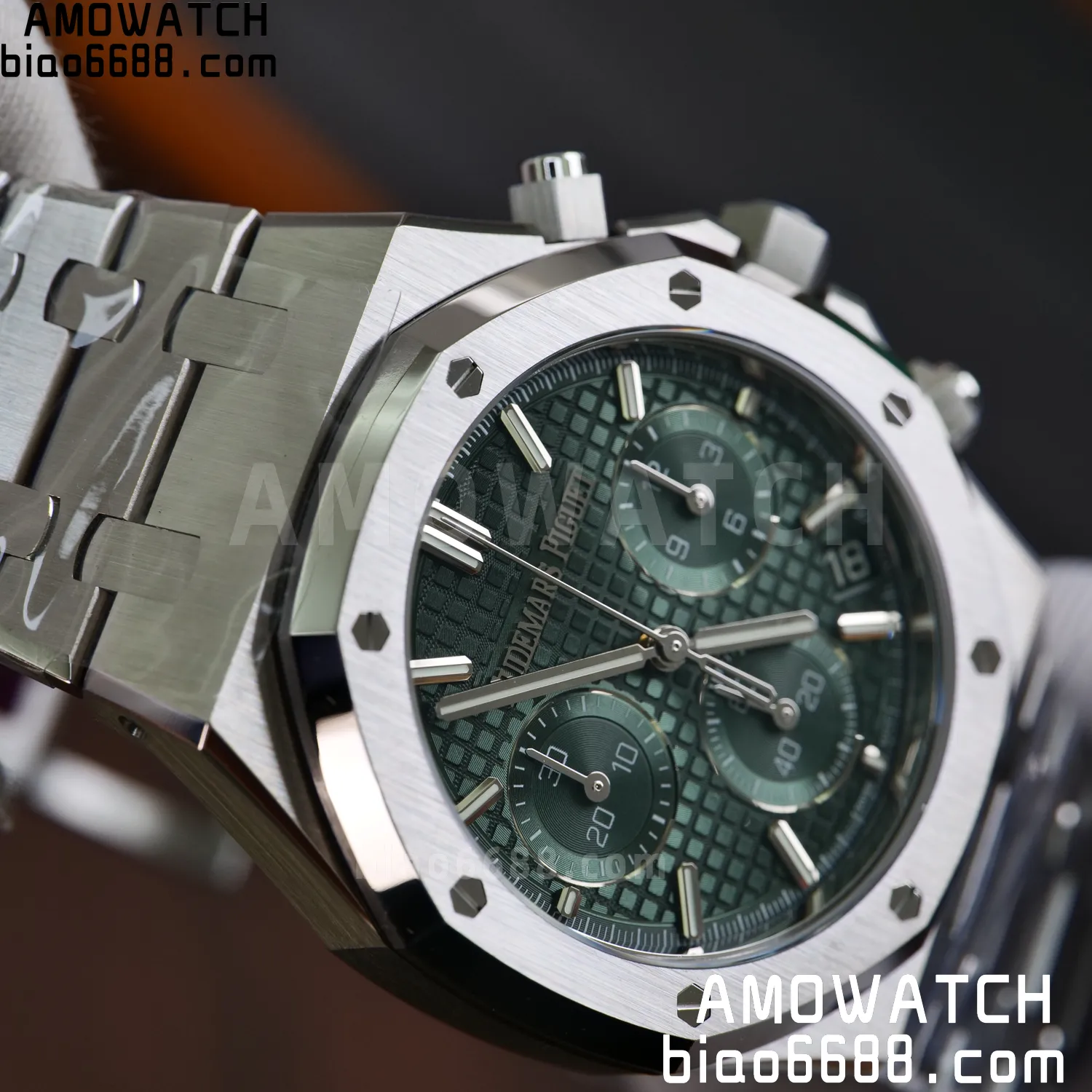 809324b0f86768b AMO Watch