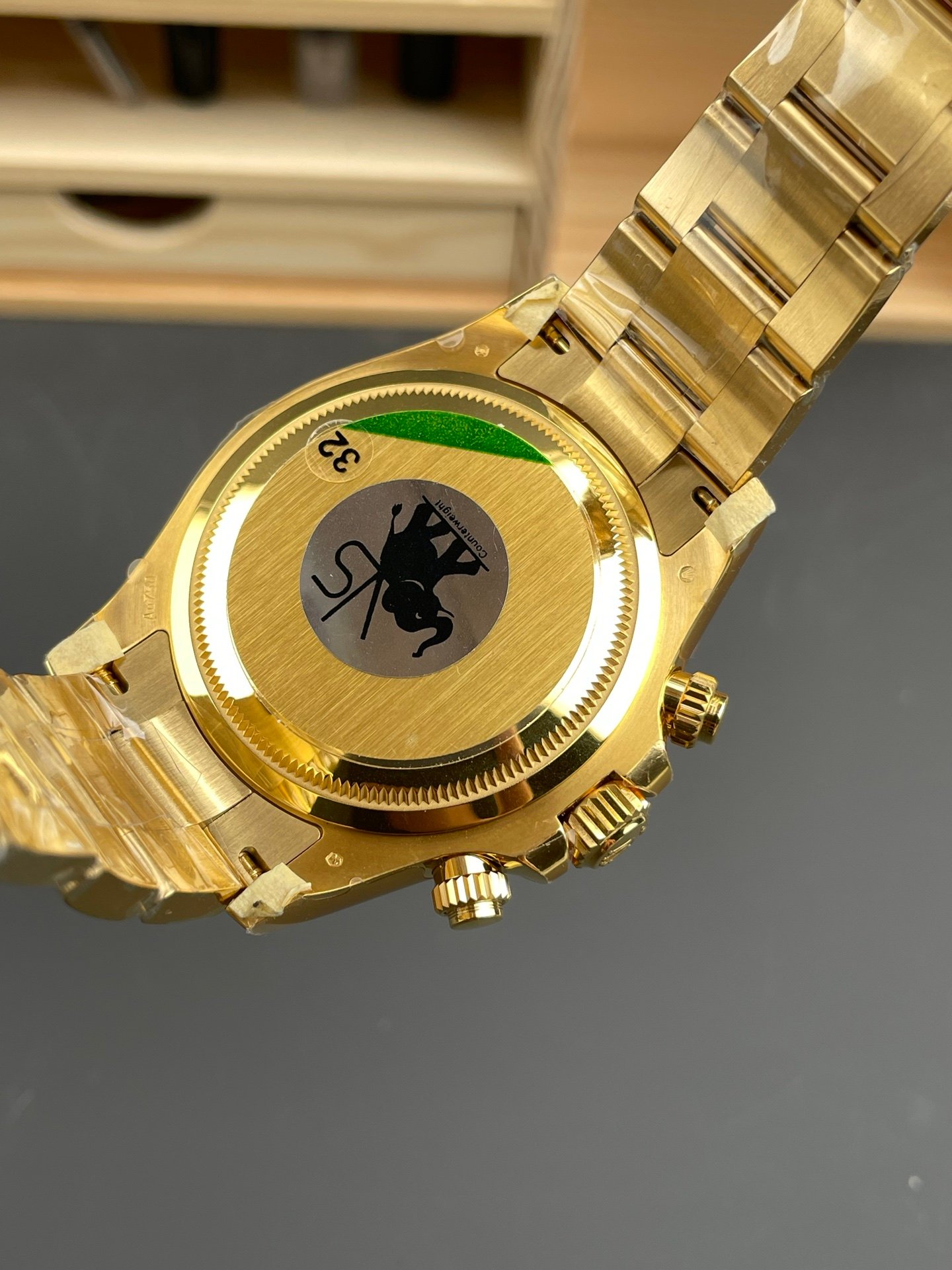 b78fbe7c2fd29bc 1 AMO Watch