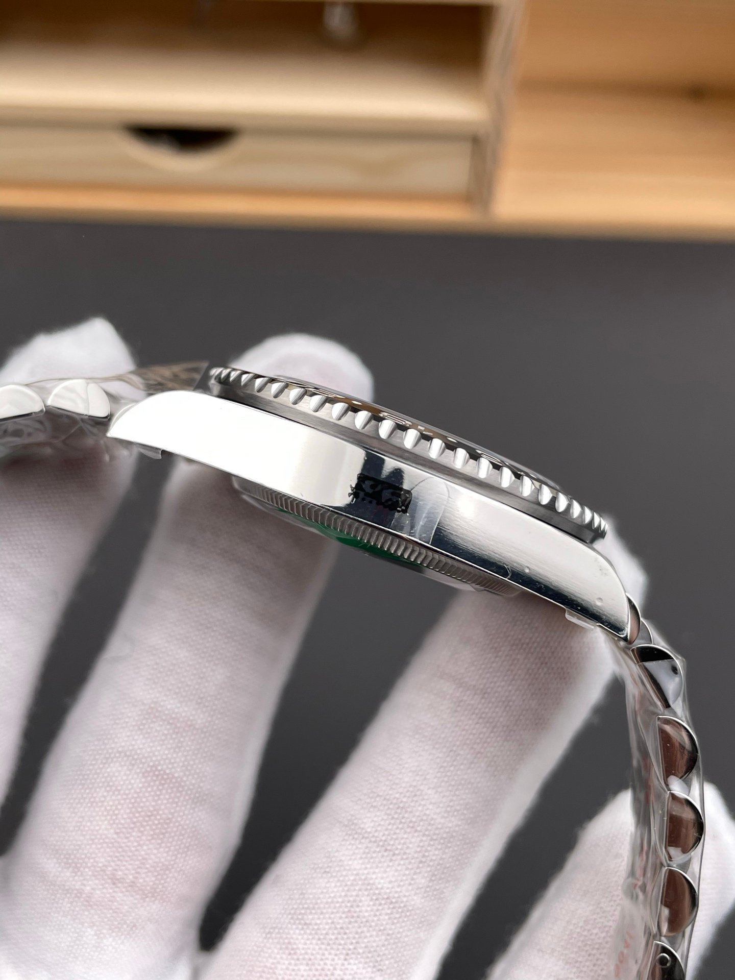 b8b7461101b1626 AMO Watch