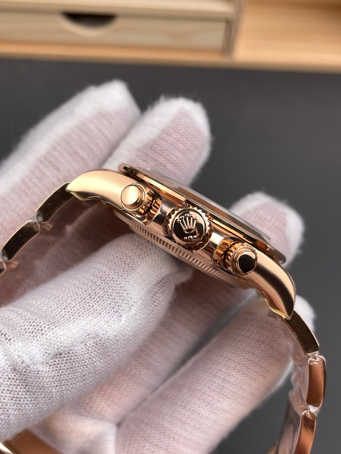 be3002ab9a8217b AMO Watch