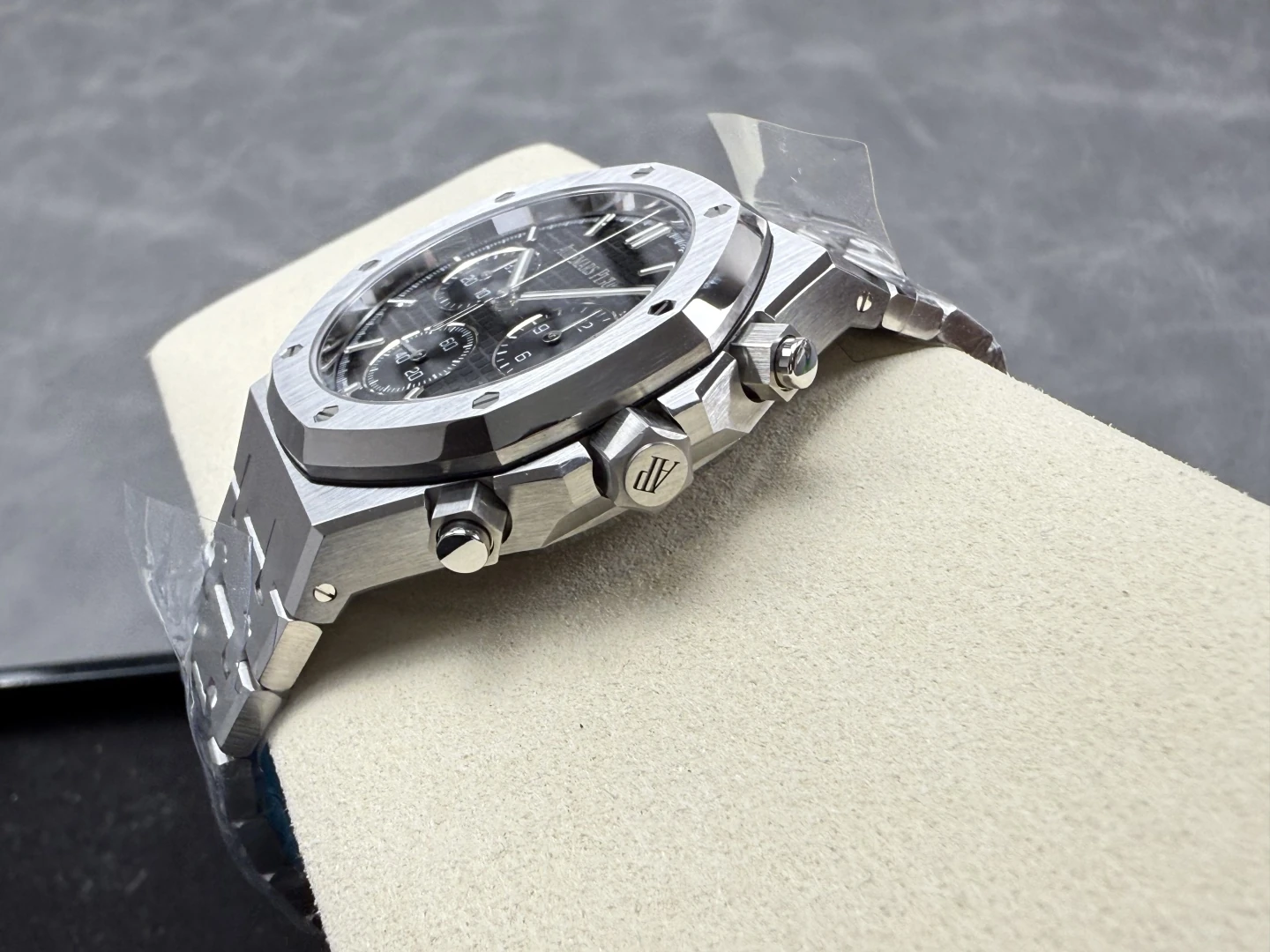 d36bbf836890e6e AMO Watch