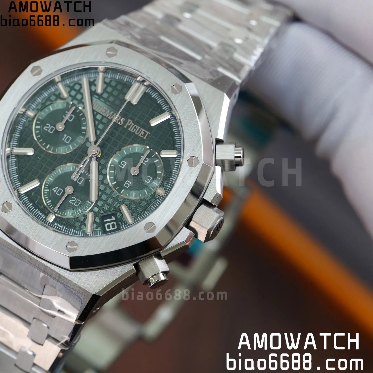 e7b6c90fba7cb80 AMO Watch