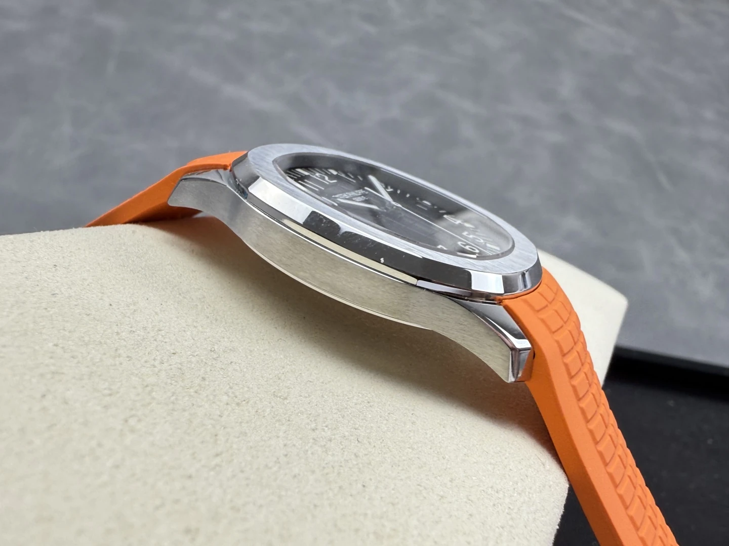 08245f02ec64220 阿默表行AmoWatch