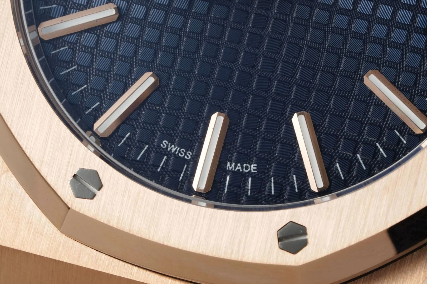 5879ce4b487e9d6 阿默表行AmoWatch