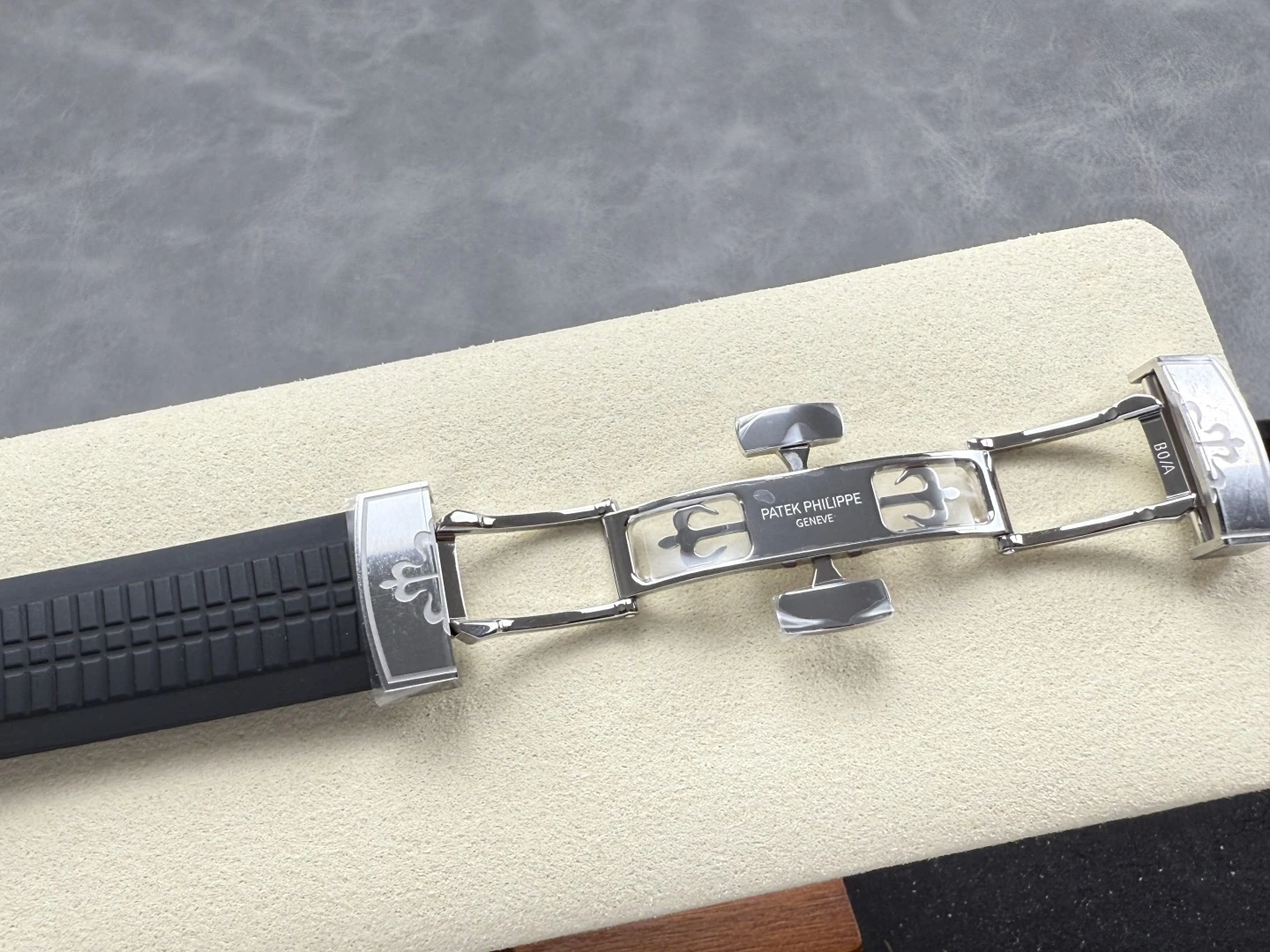 678ee2e35b27389 阿默表行AmoWatch
